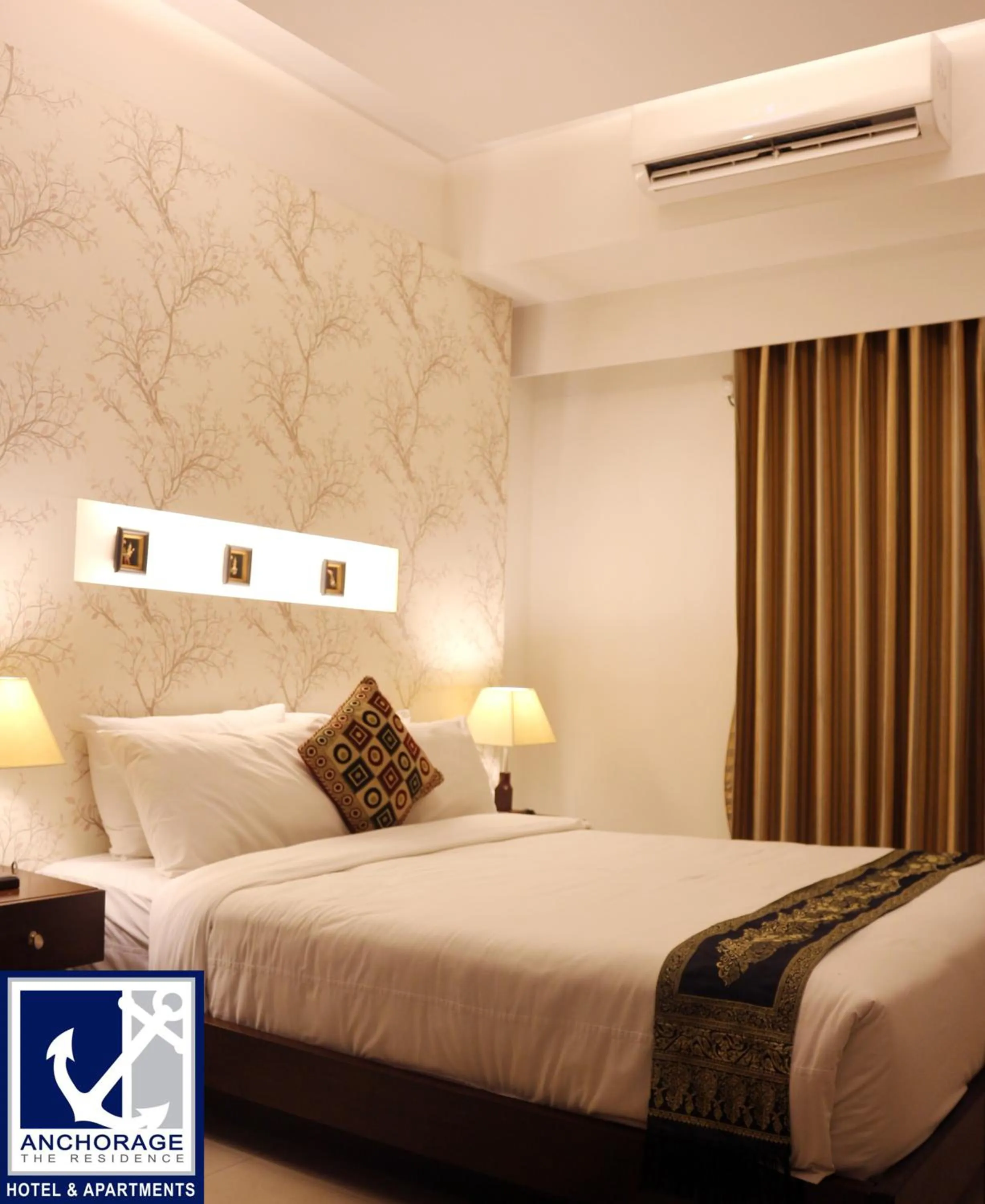 Bed in Anchorage The Residence