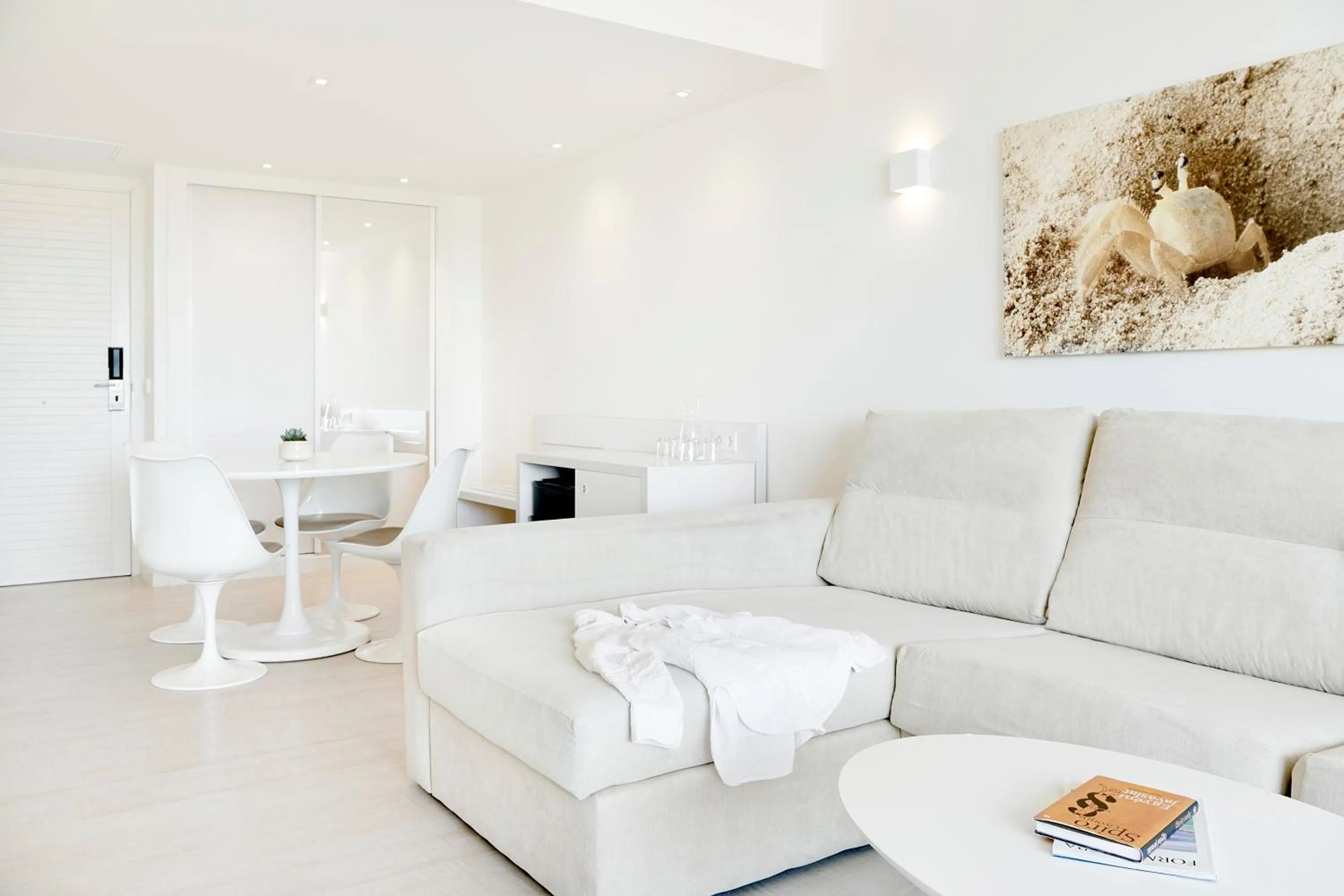 Bedroom in Iberostar Waves Cristina