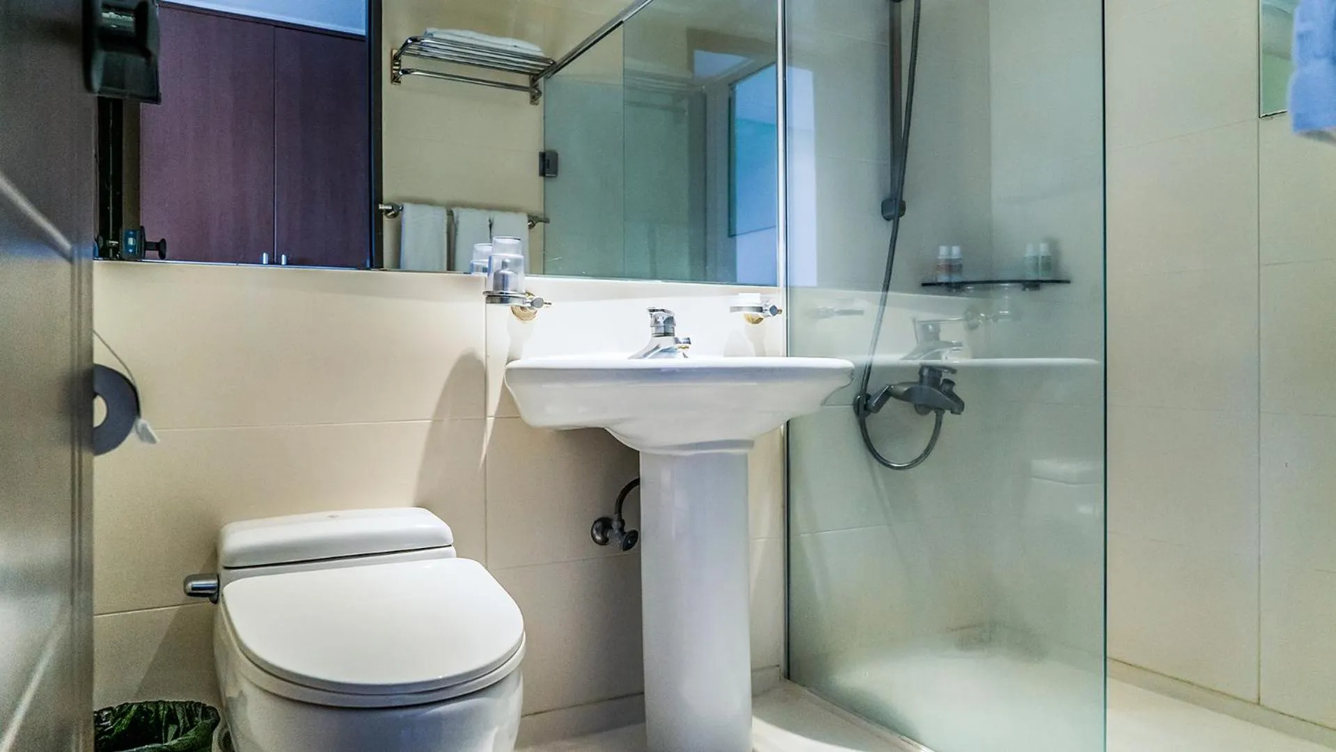 Toilet in Namhae Sports Park Hotel