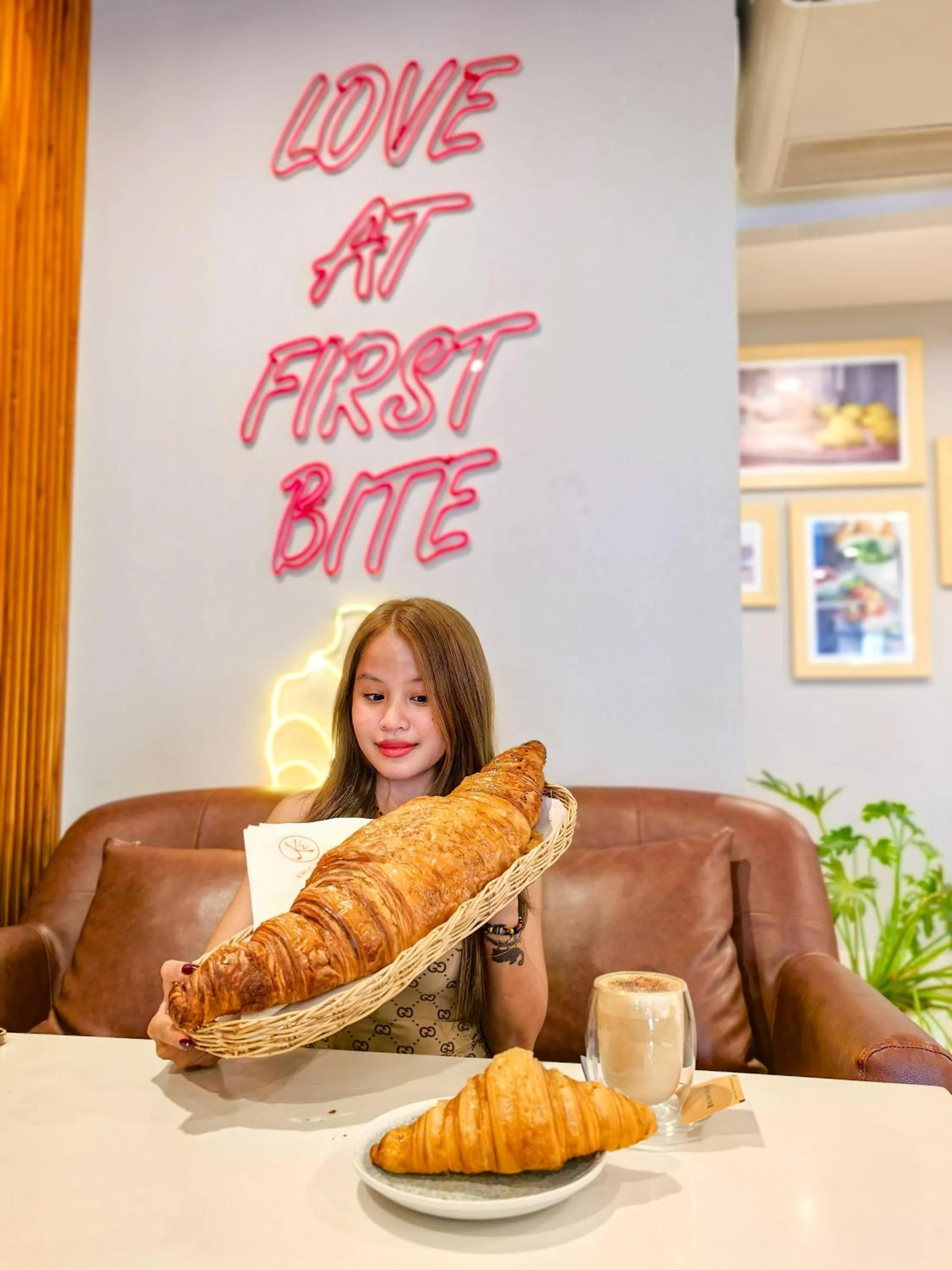 Restaurant/places to eat in Angkor Mansion & Residence