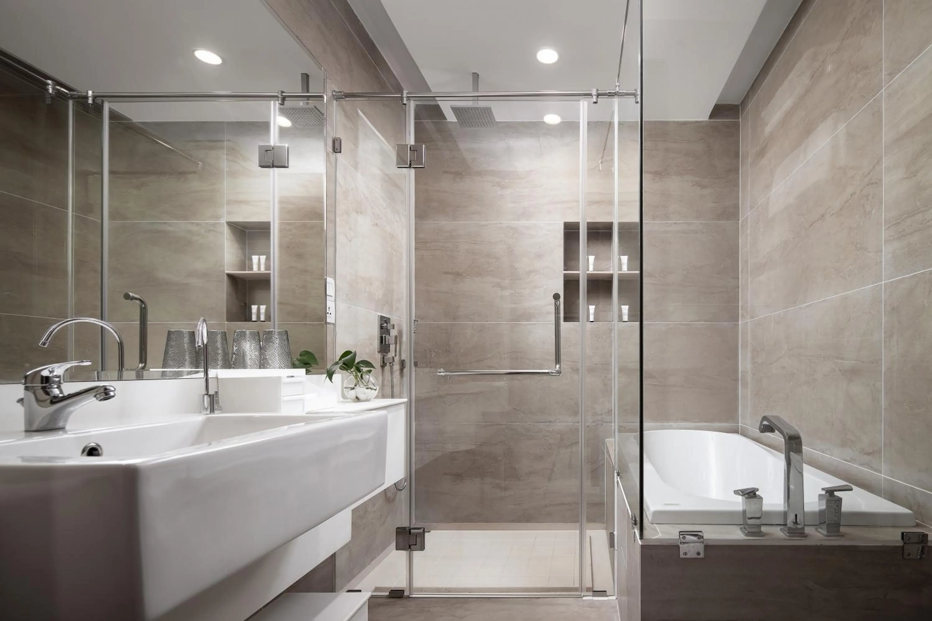 Shower in Angkor Mansion & Residence