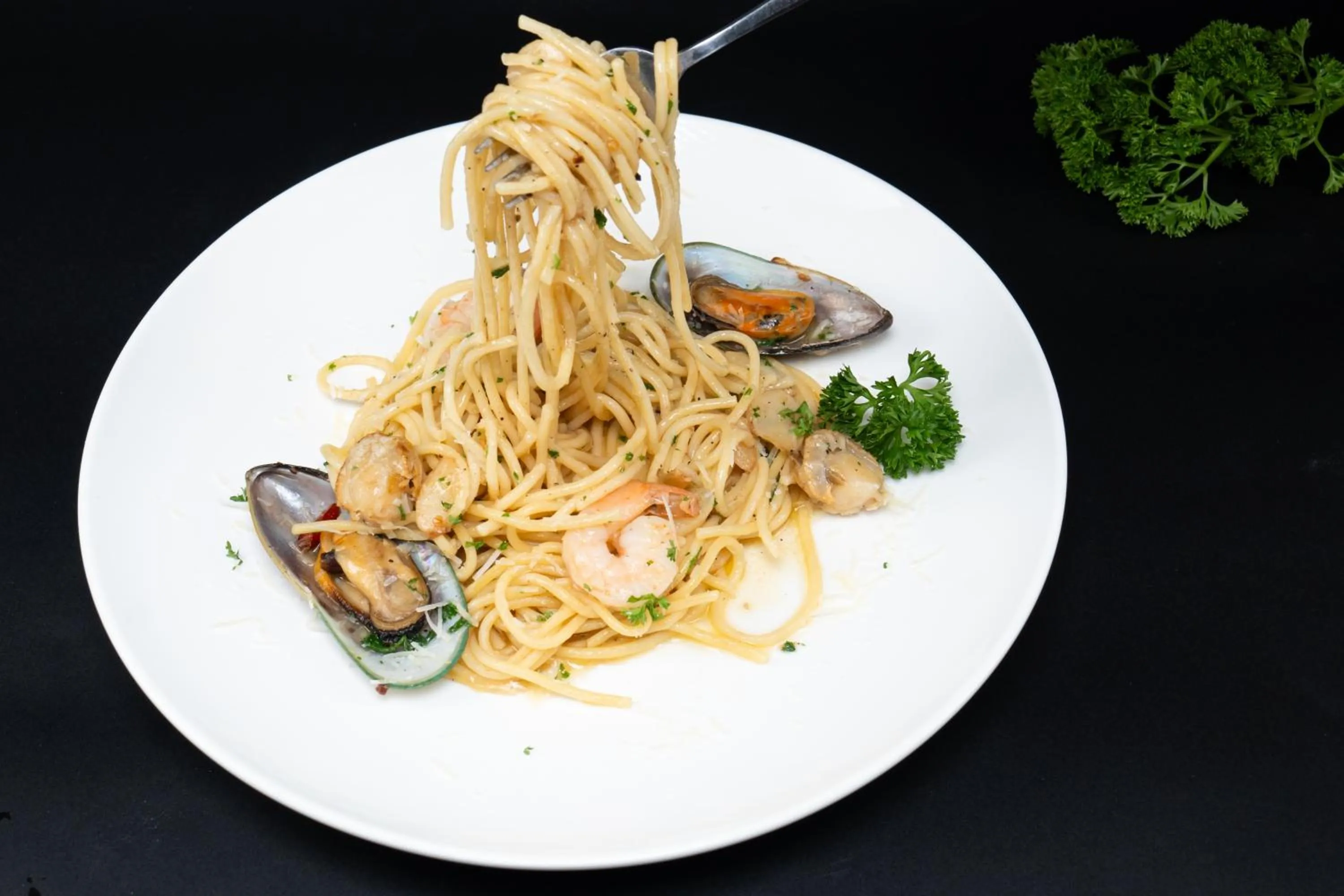 Food and drinks in Angkor Mansion & Residence