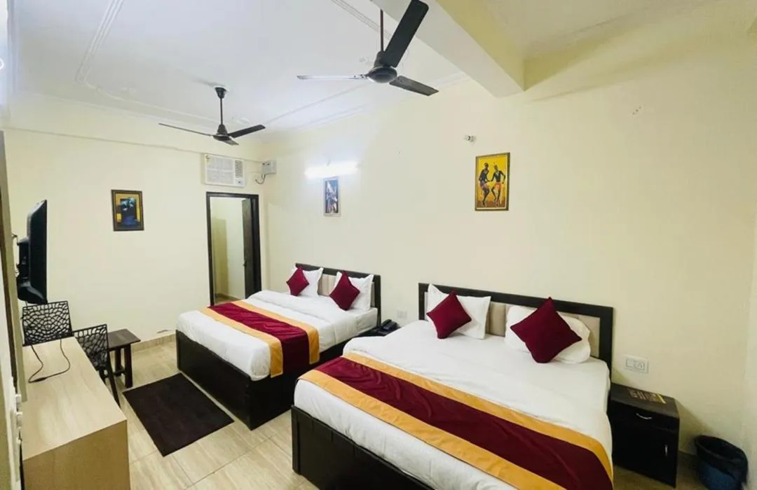 Photo of the whole room, Bed in The Gange Hill By Green Bird Hospitality