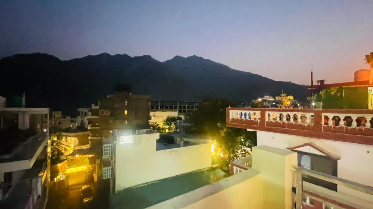 Mountain view in The Gange Hill By Green Bird Hospitality