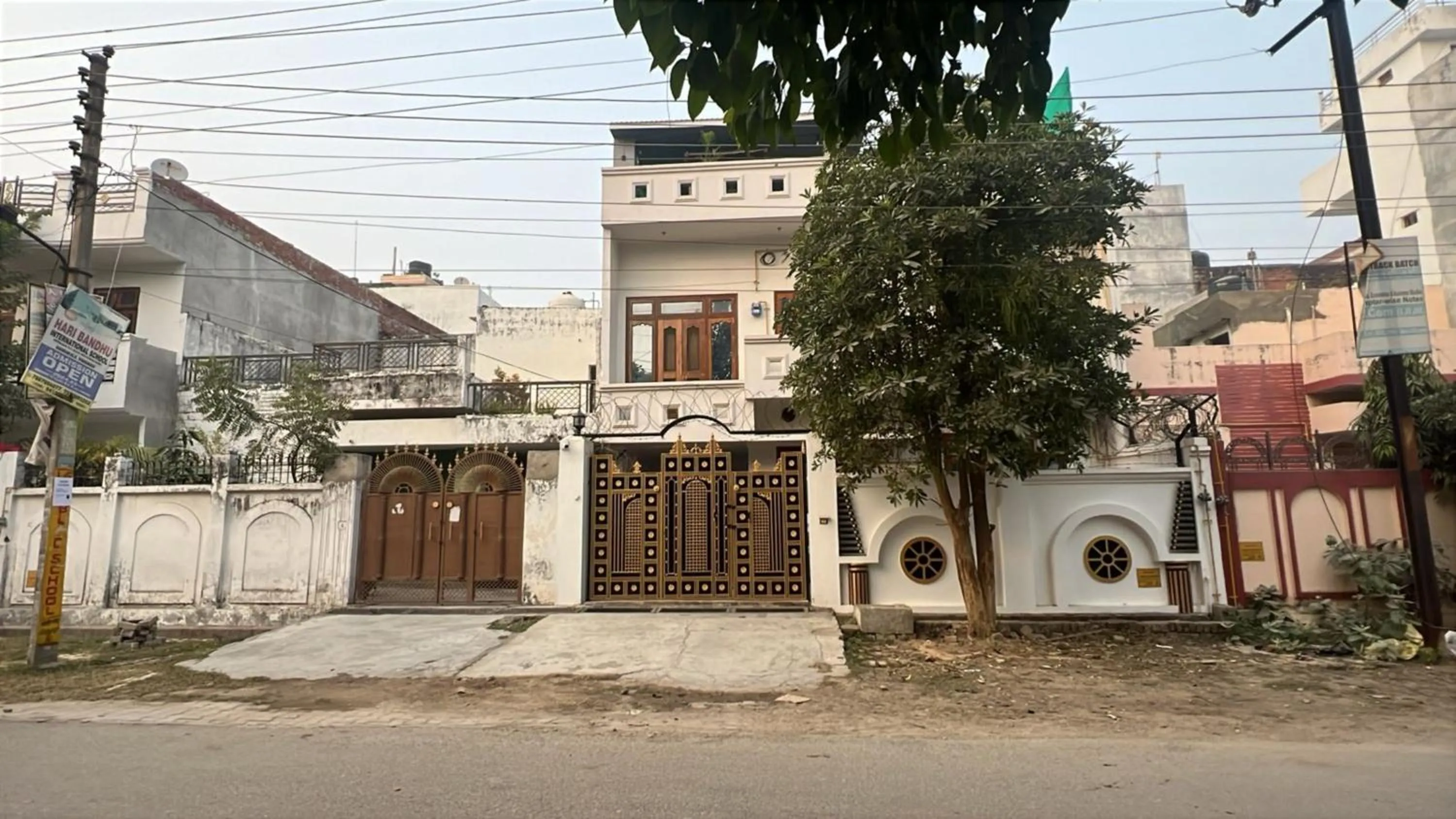 Om Kashi Villa