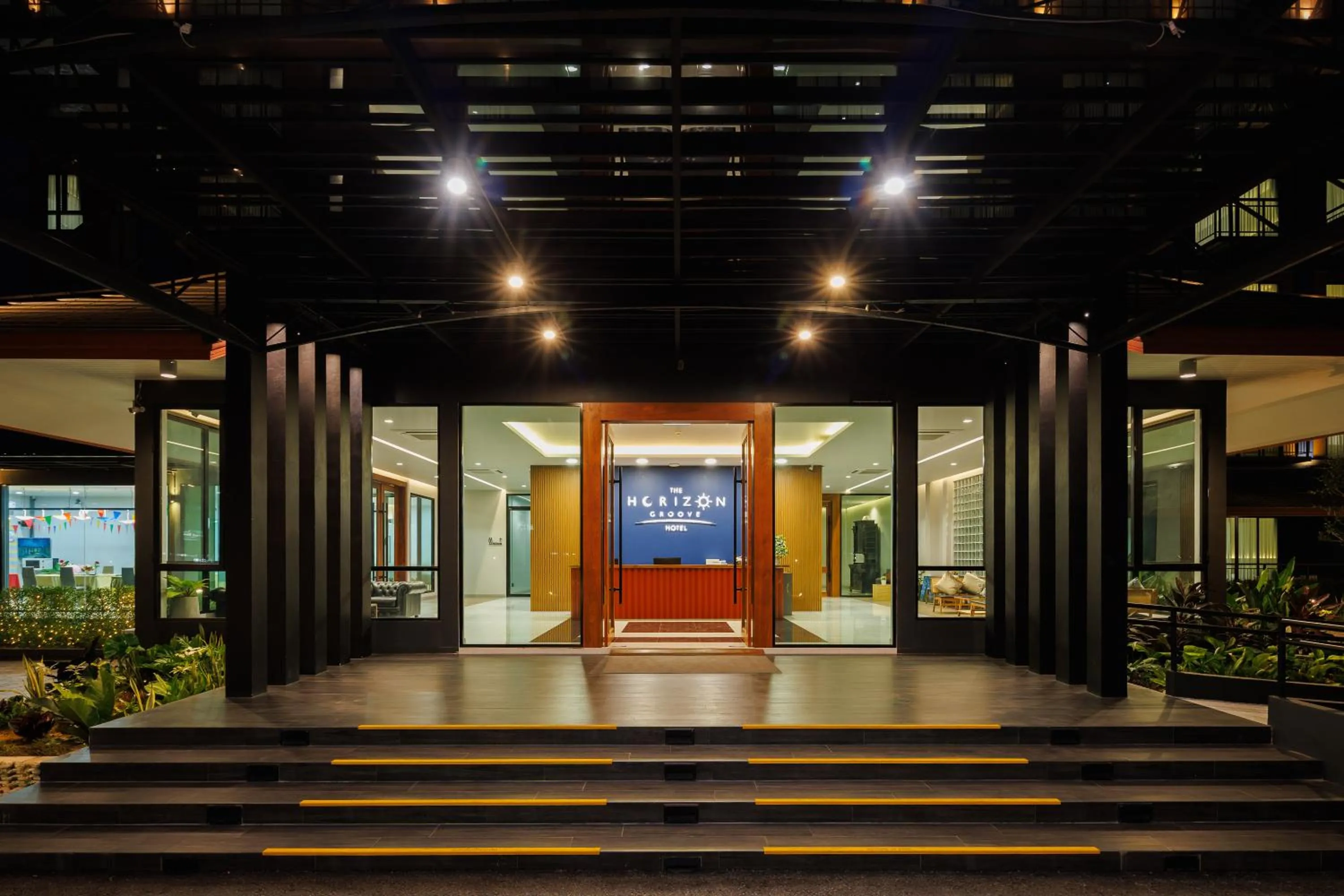 Lobby or reception in The Horizon Groove Hotel