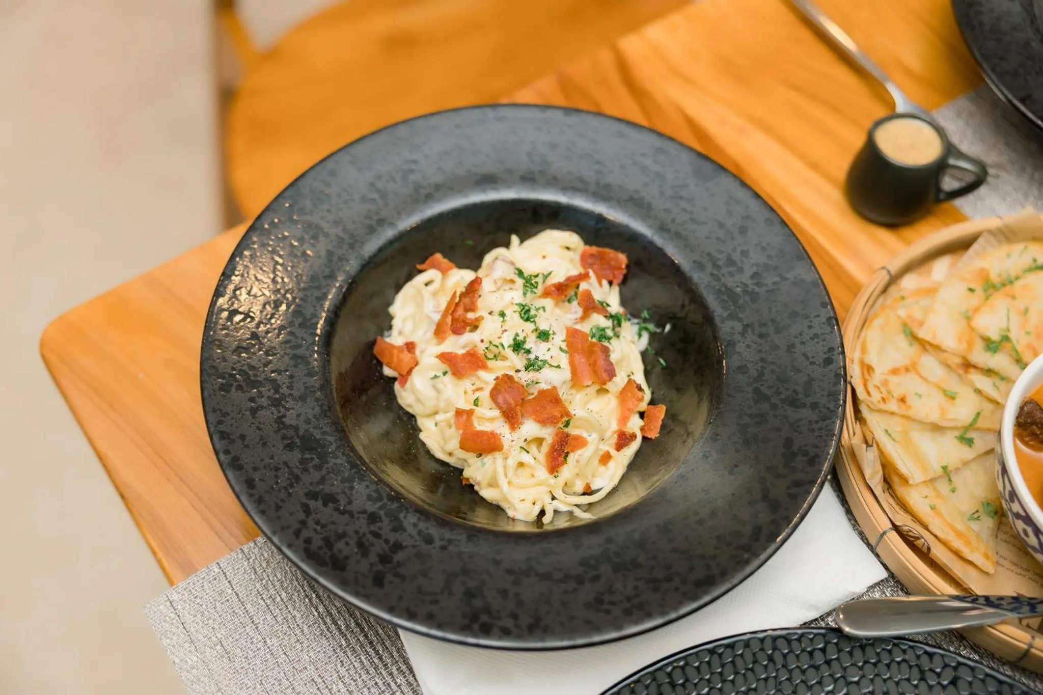 Food and drinks in The Horizon Groove Hotel