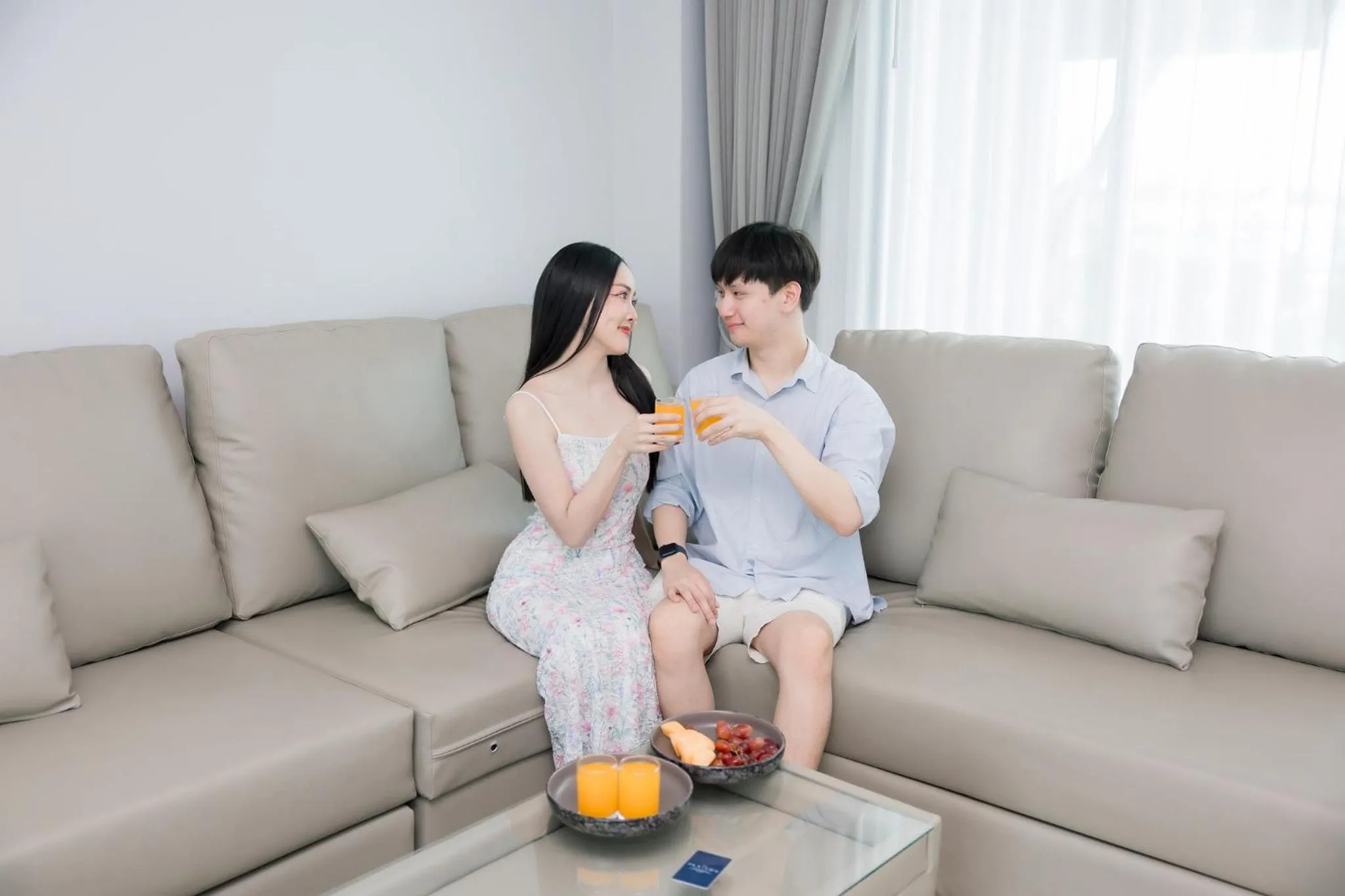 People in The Horizon Groove Hotel