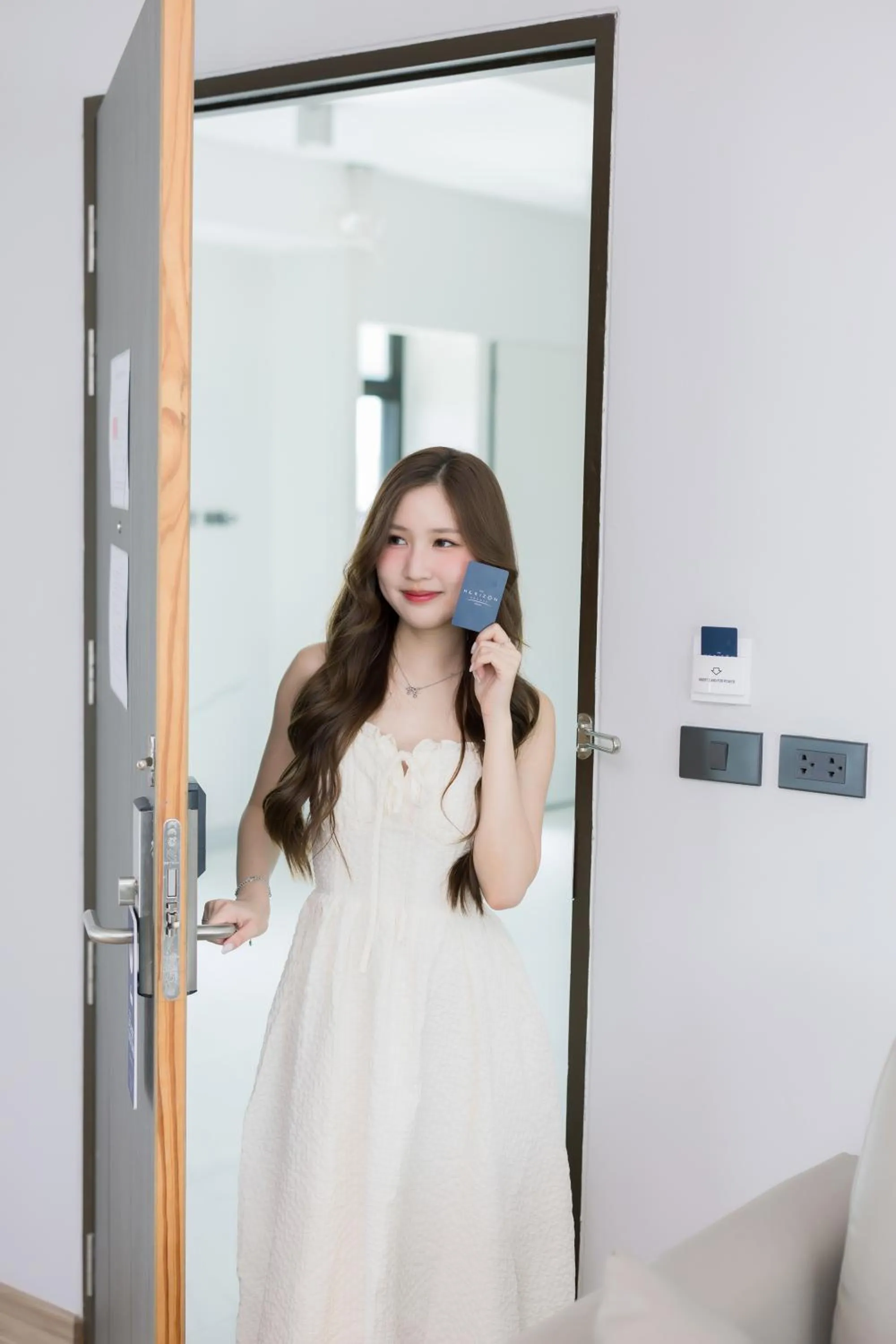 People in The Horizon Groove Hotel