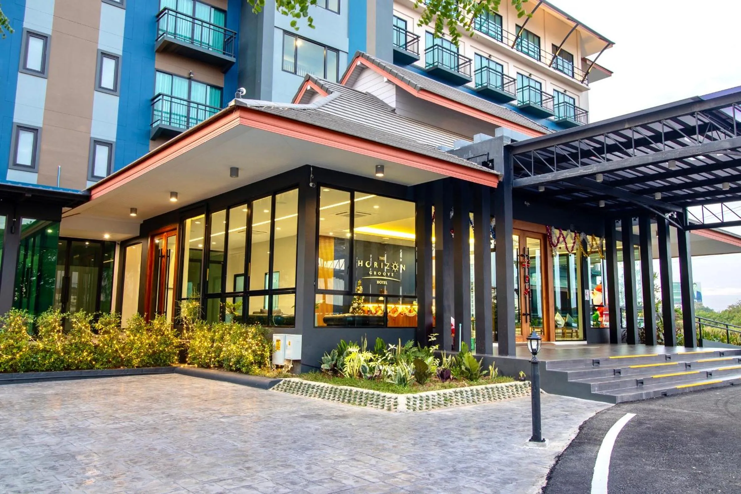 Property building in The Horizon Groove Hotel