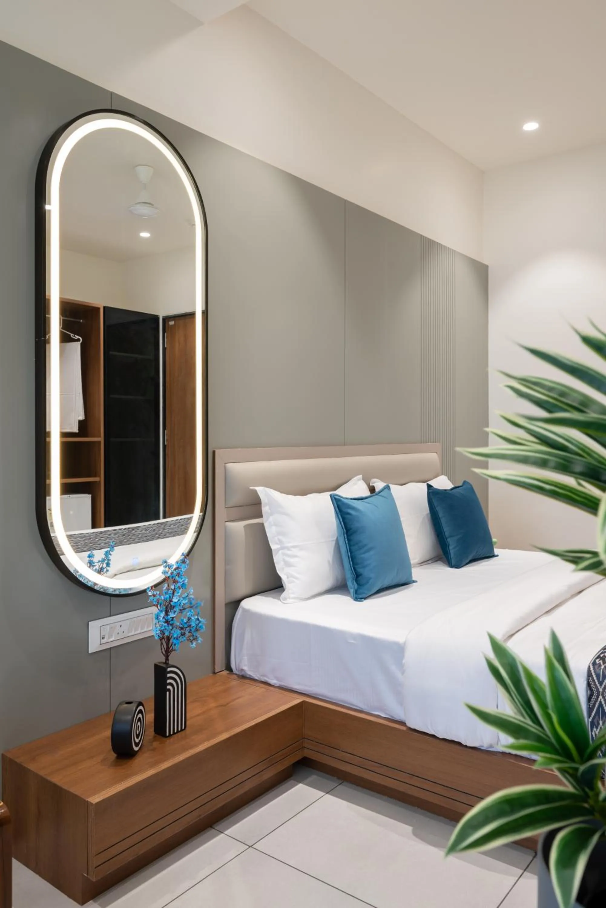 Bedroom, Bed in The Zuree Hotel