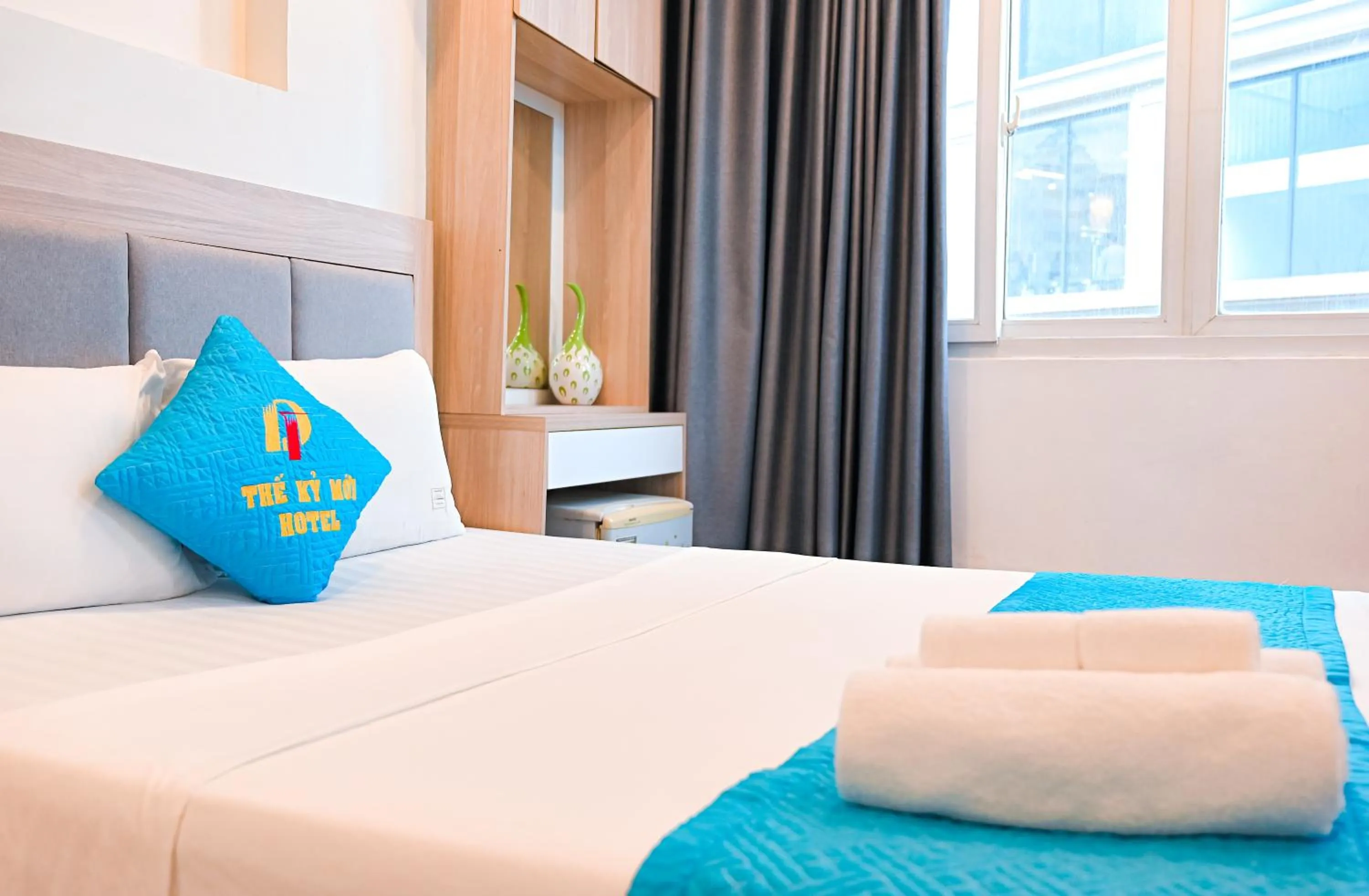 Photo of the whole room, Bed in Khách sạn Thế Kỷ Mới