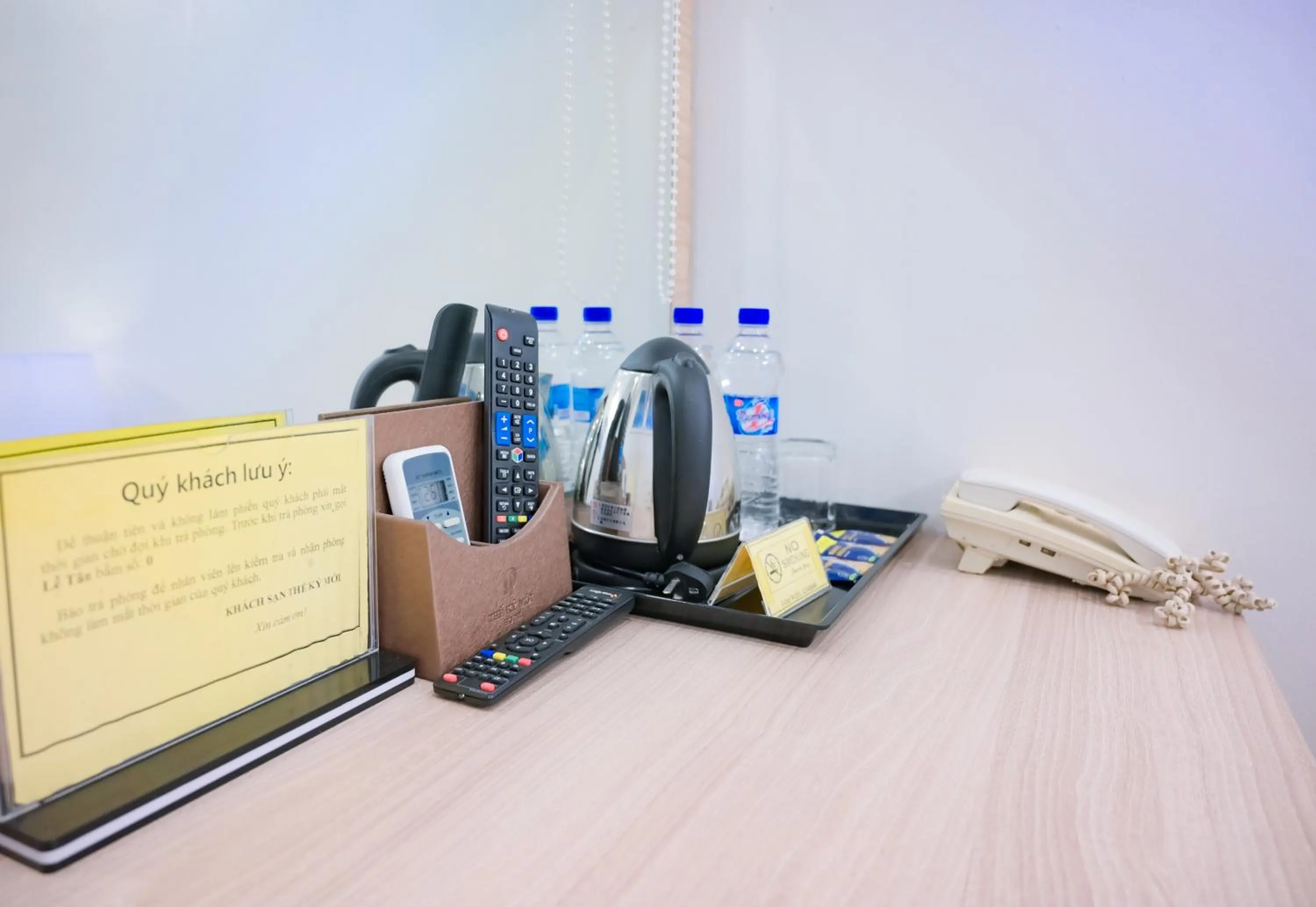 Food and drinks in Khách sạn Thế Kỷ Mới