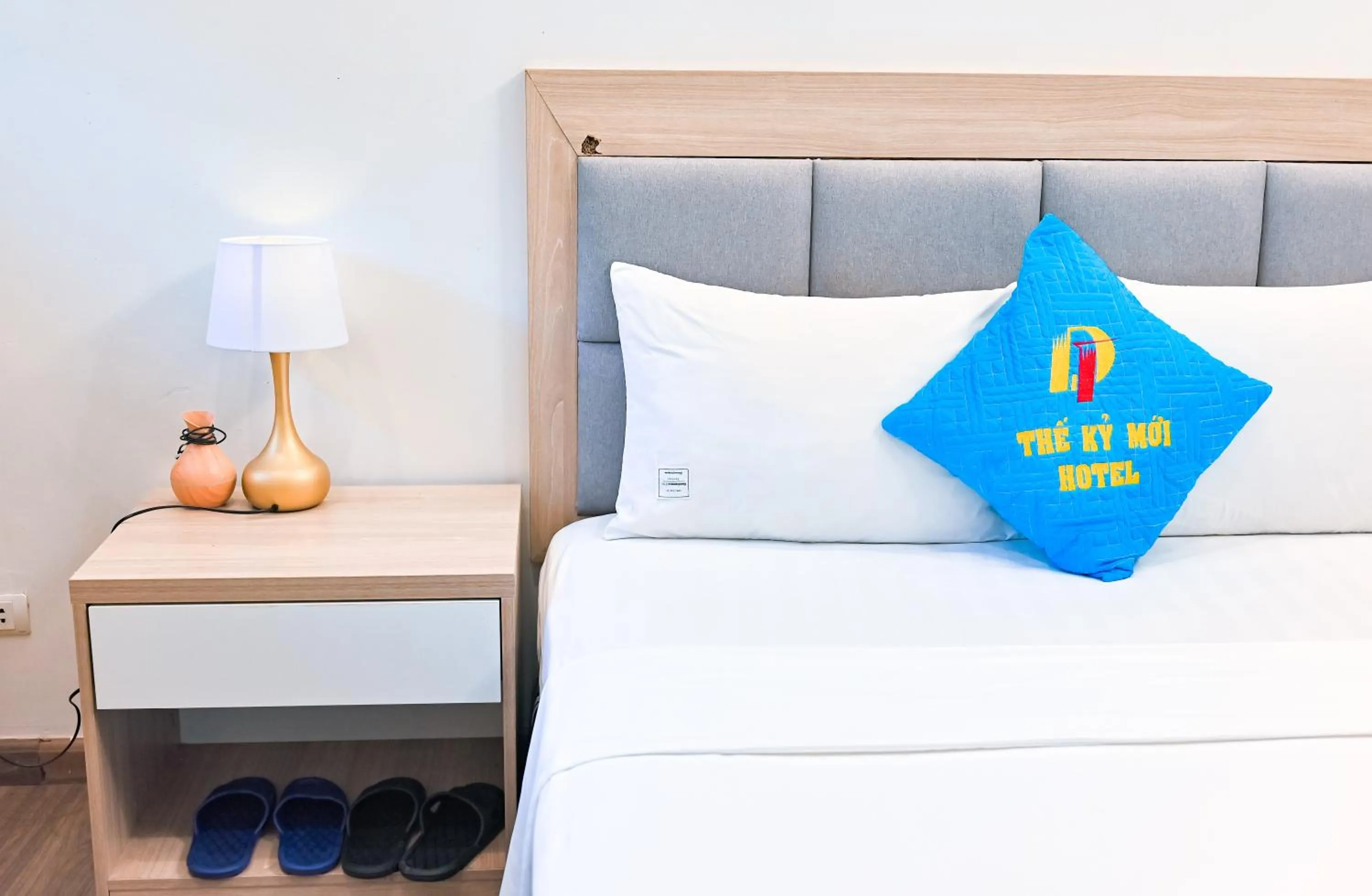 Bed in Khách sạn Thế Kỷ Mới