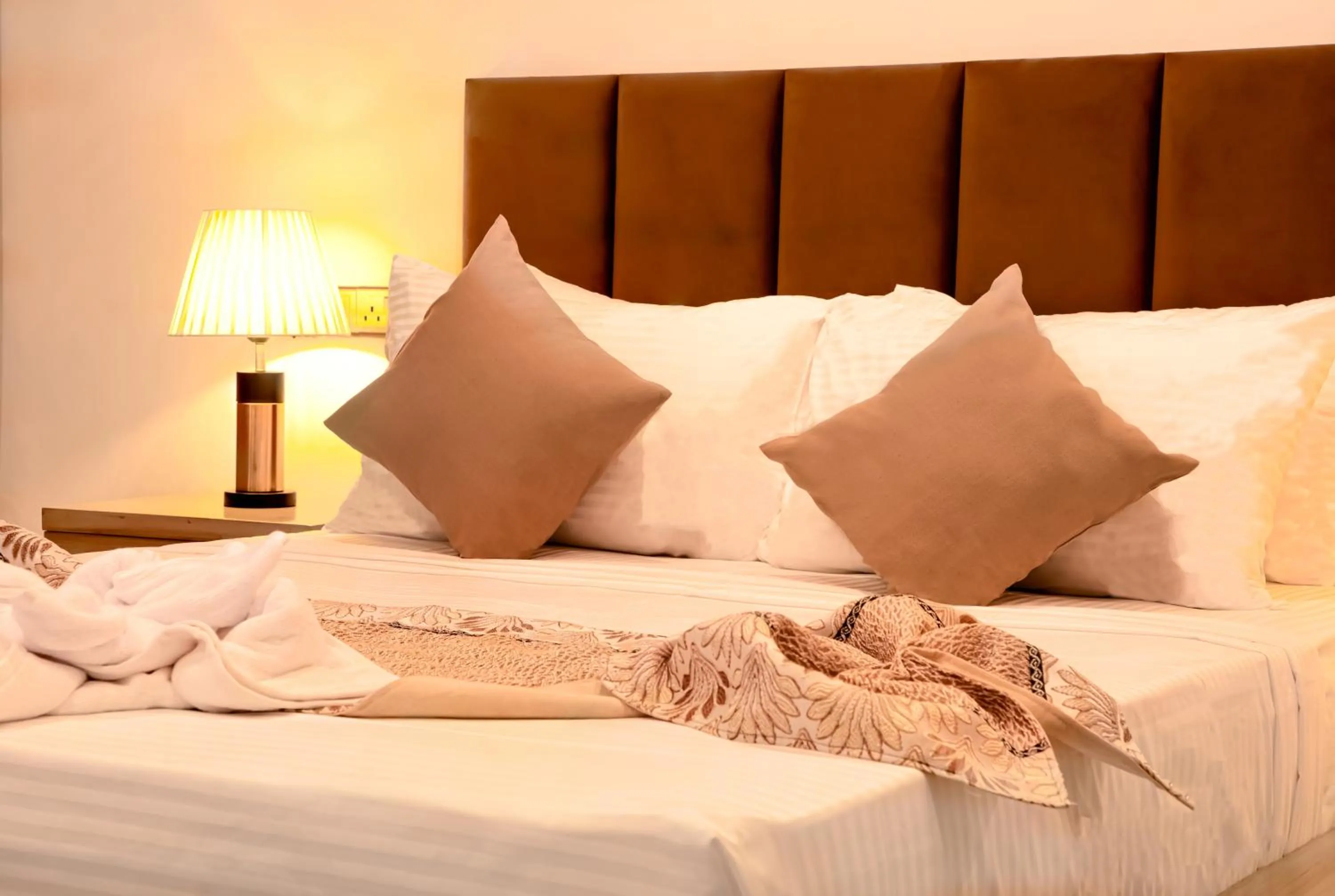 Bedroom, Bed in Ravo Hotel