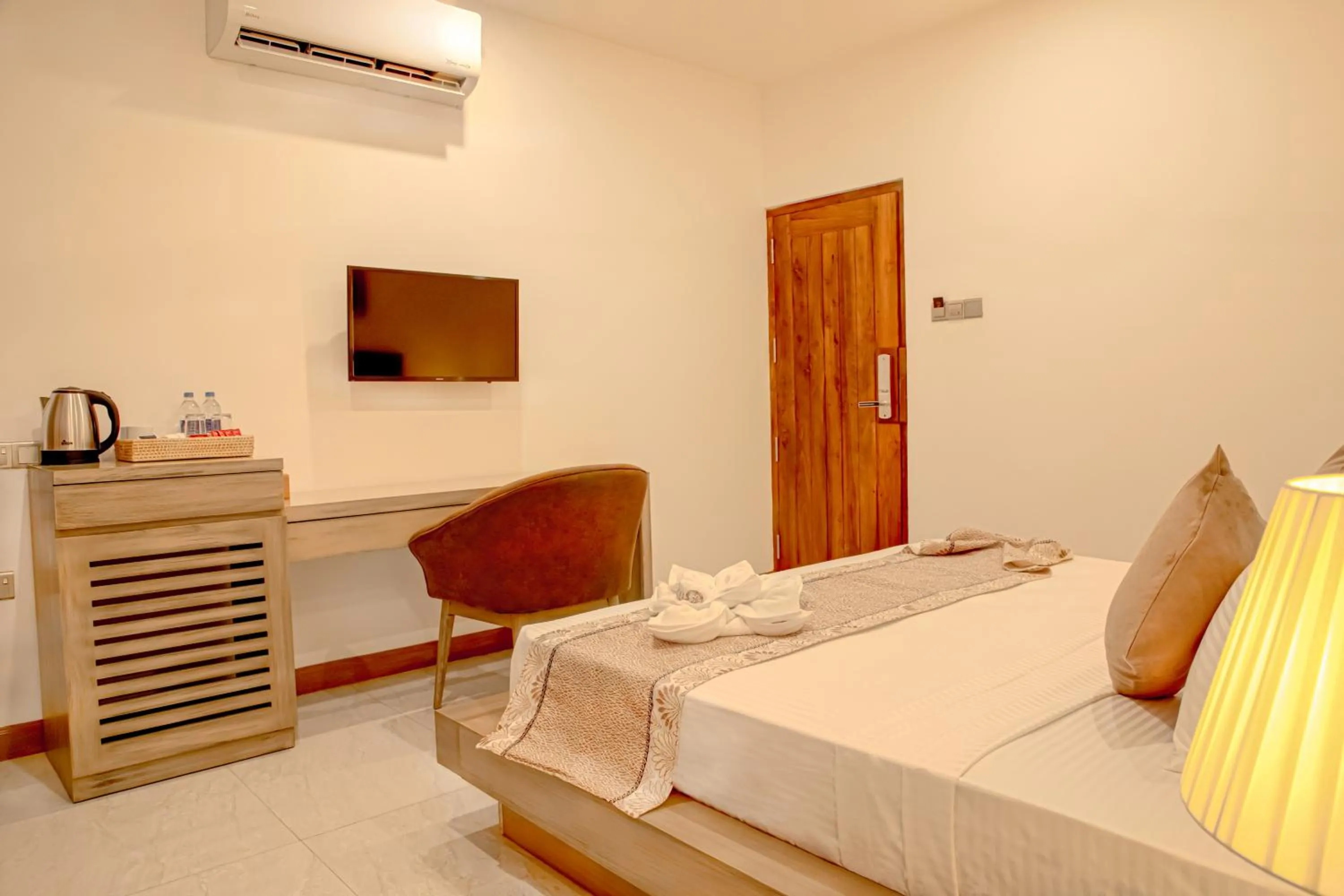 Bedroom, Bed in Ravo Hotel