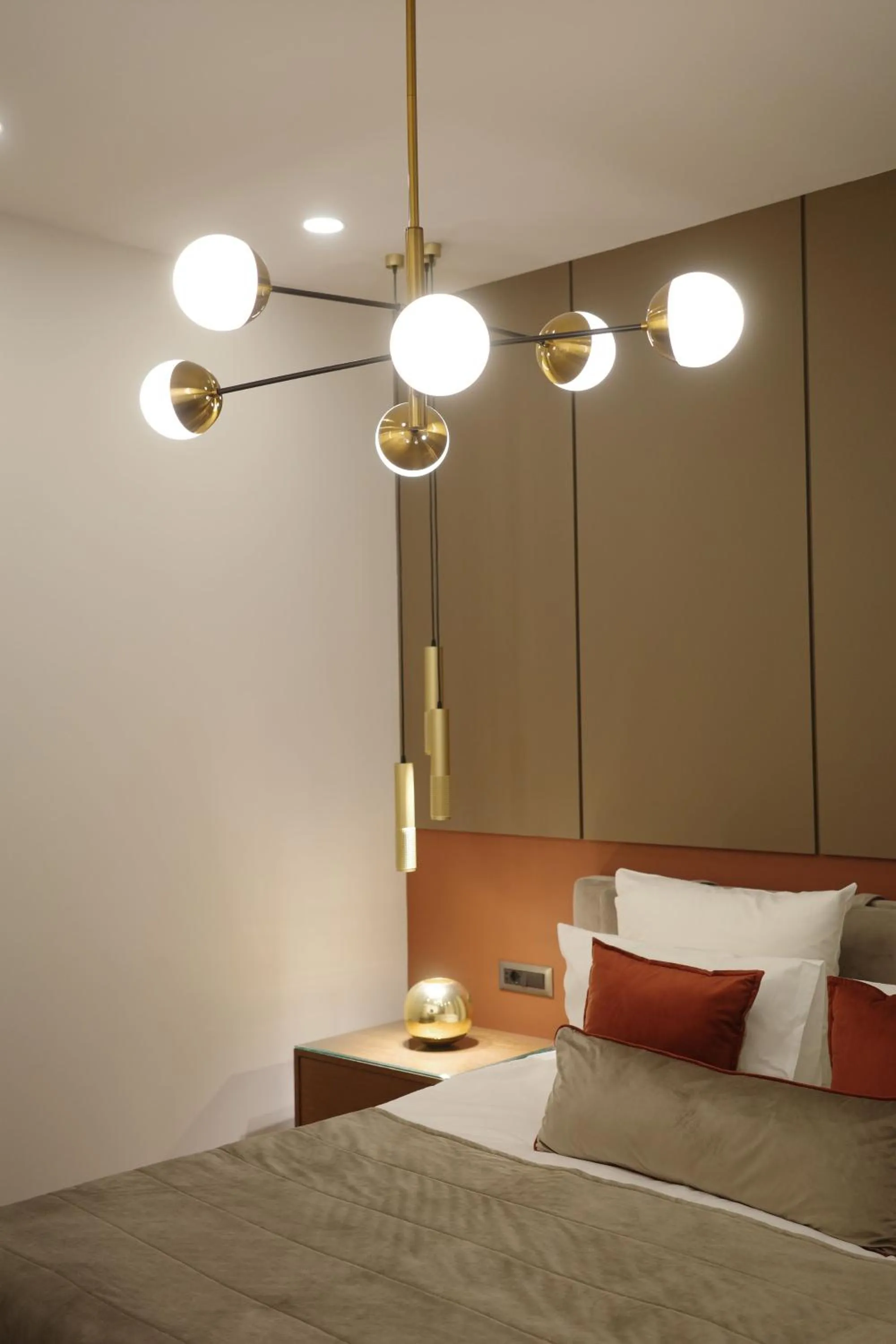 Bed in HOTEL METROPOL Club House