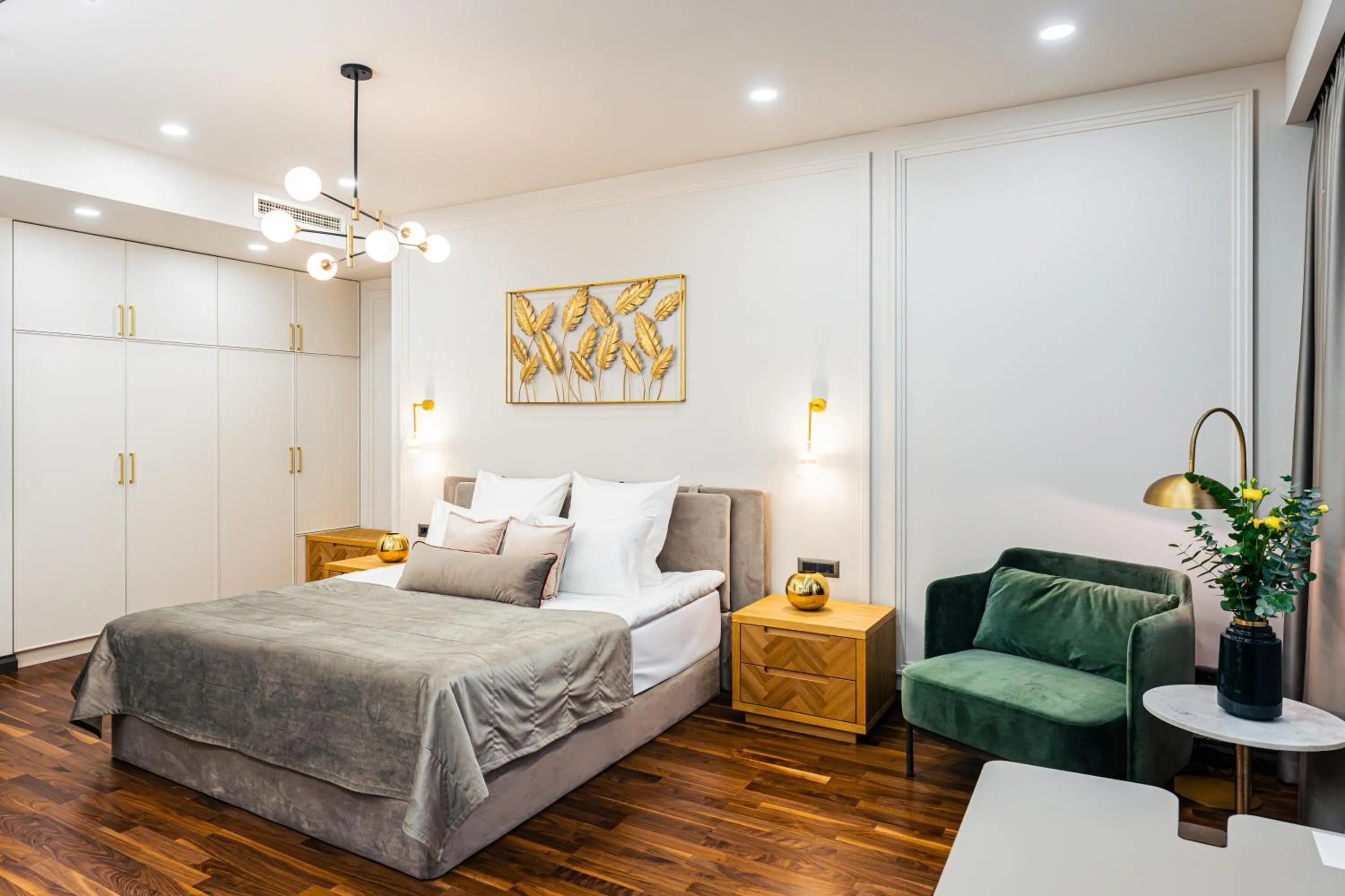 Bed in HOTEL METROPOL Club House