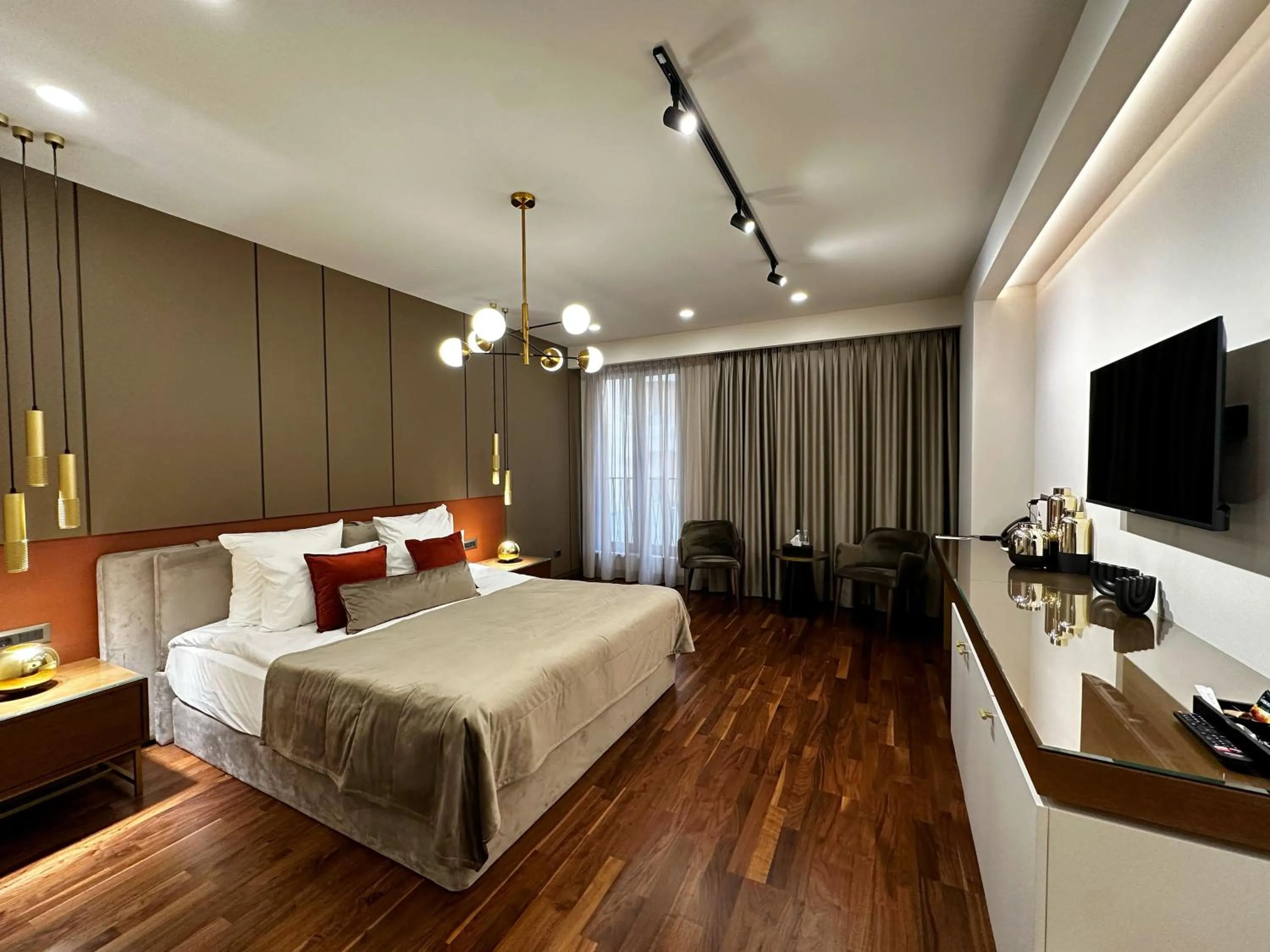 View (from property/room), Bed in HOTEL METROPOL Club House