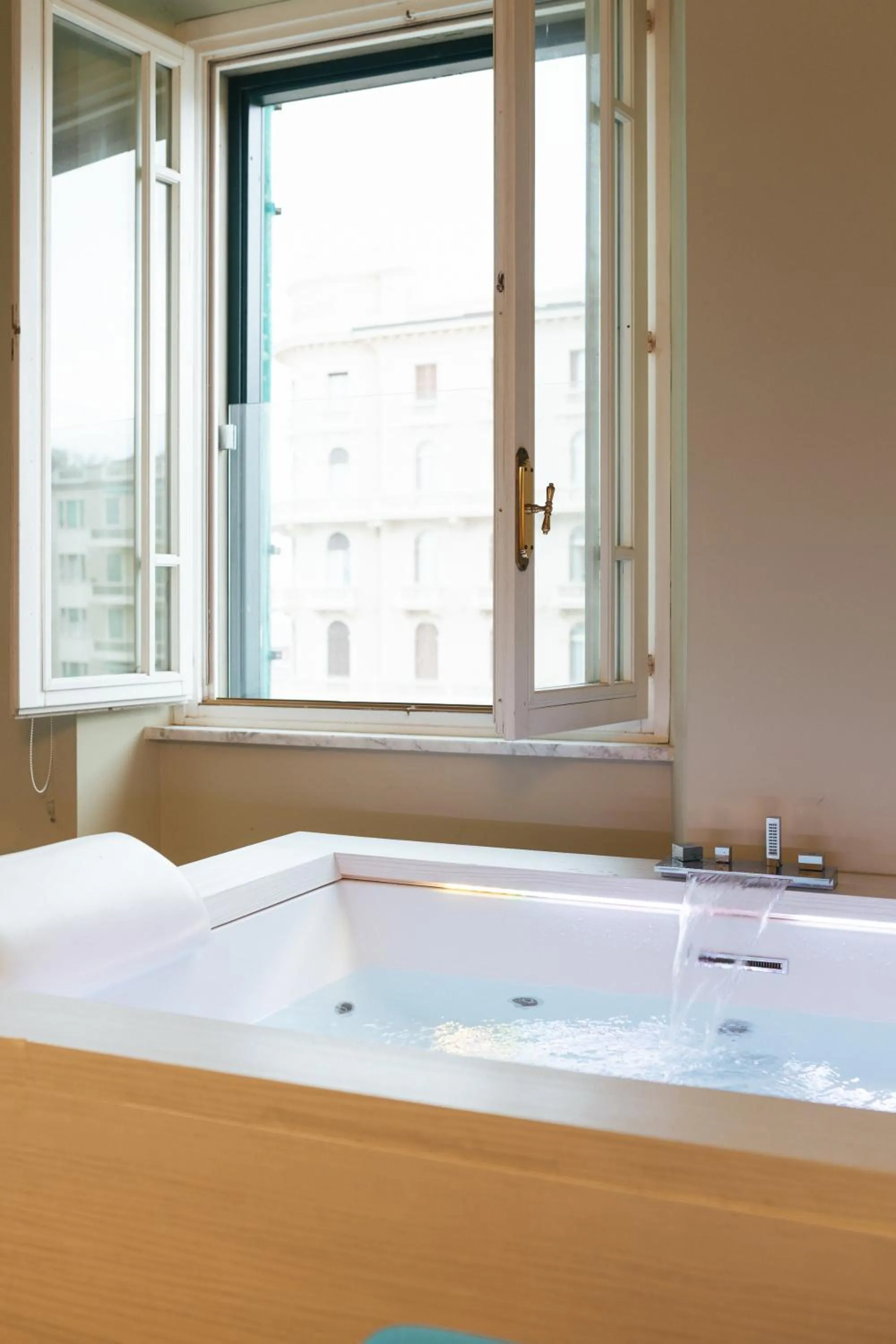 Hot Tub in Hotel Residence Esplanade