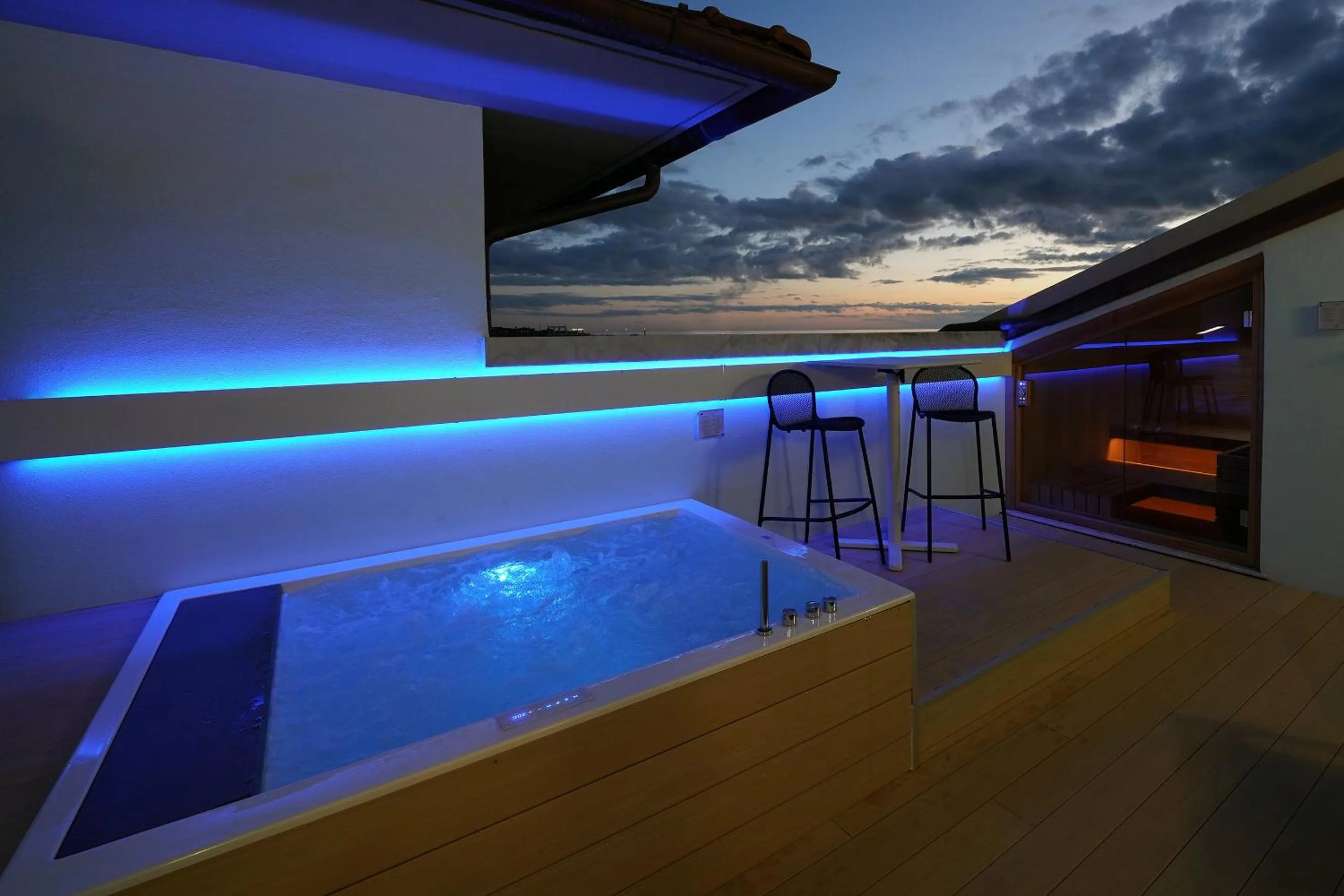 Hot Tub in Hotel Residence Esplanade