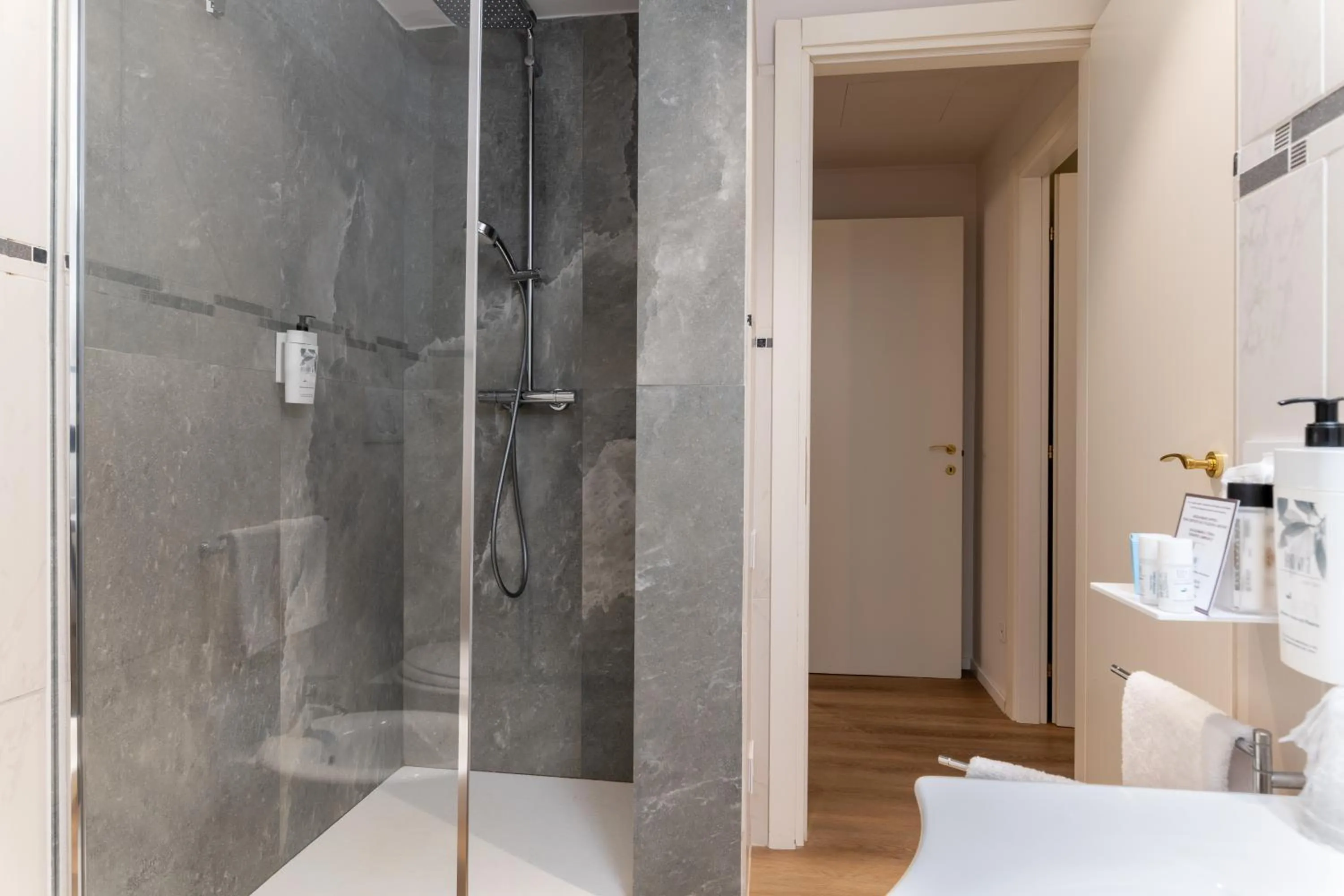 Shower in Hotel Residence Esplanade