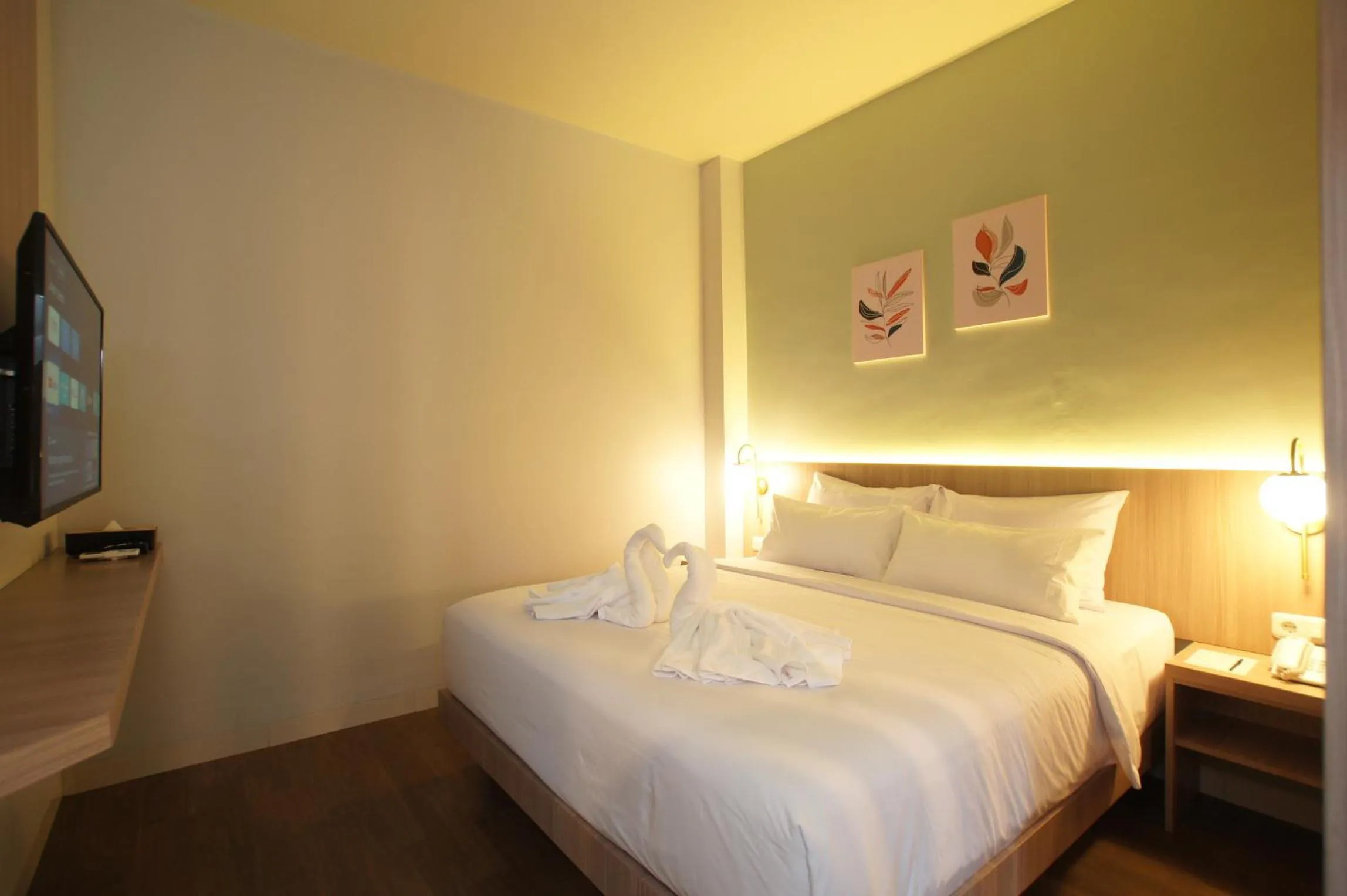 Bed in Hexton Hotel Lampung by Amazing