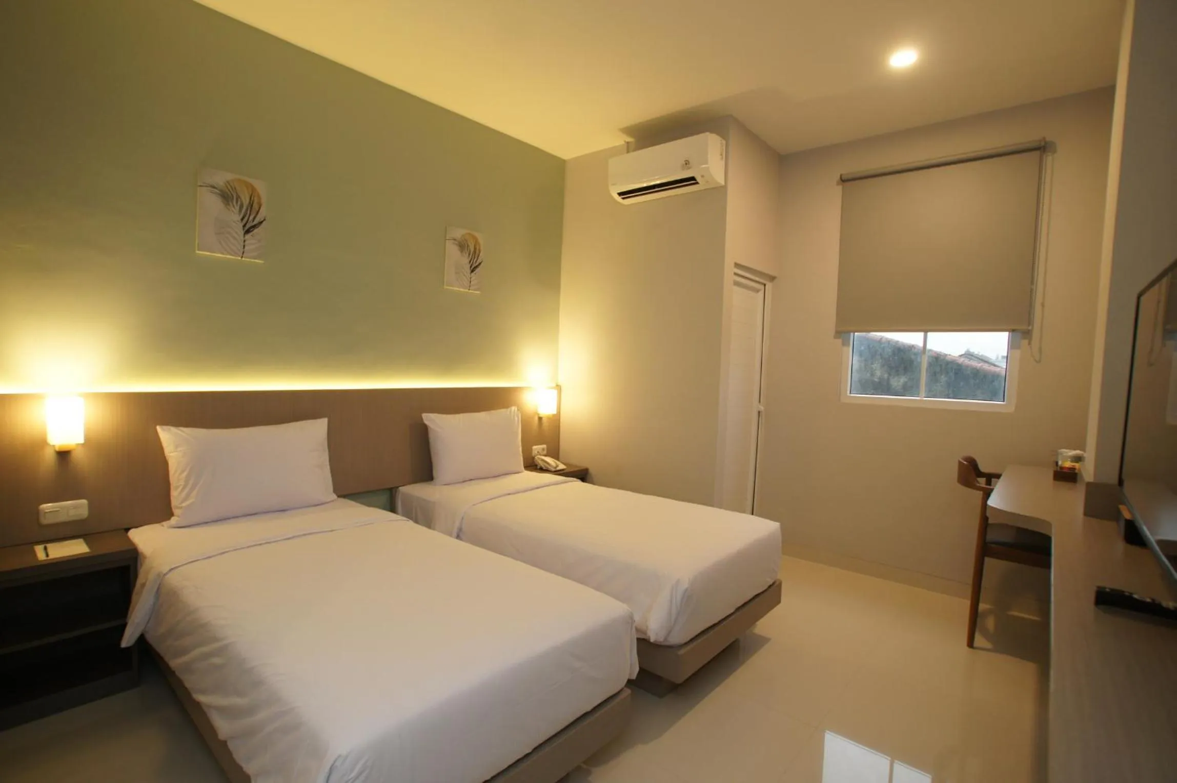 Bed in Hexton Hotel Lampung by Amazing