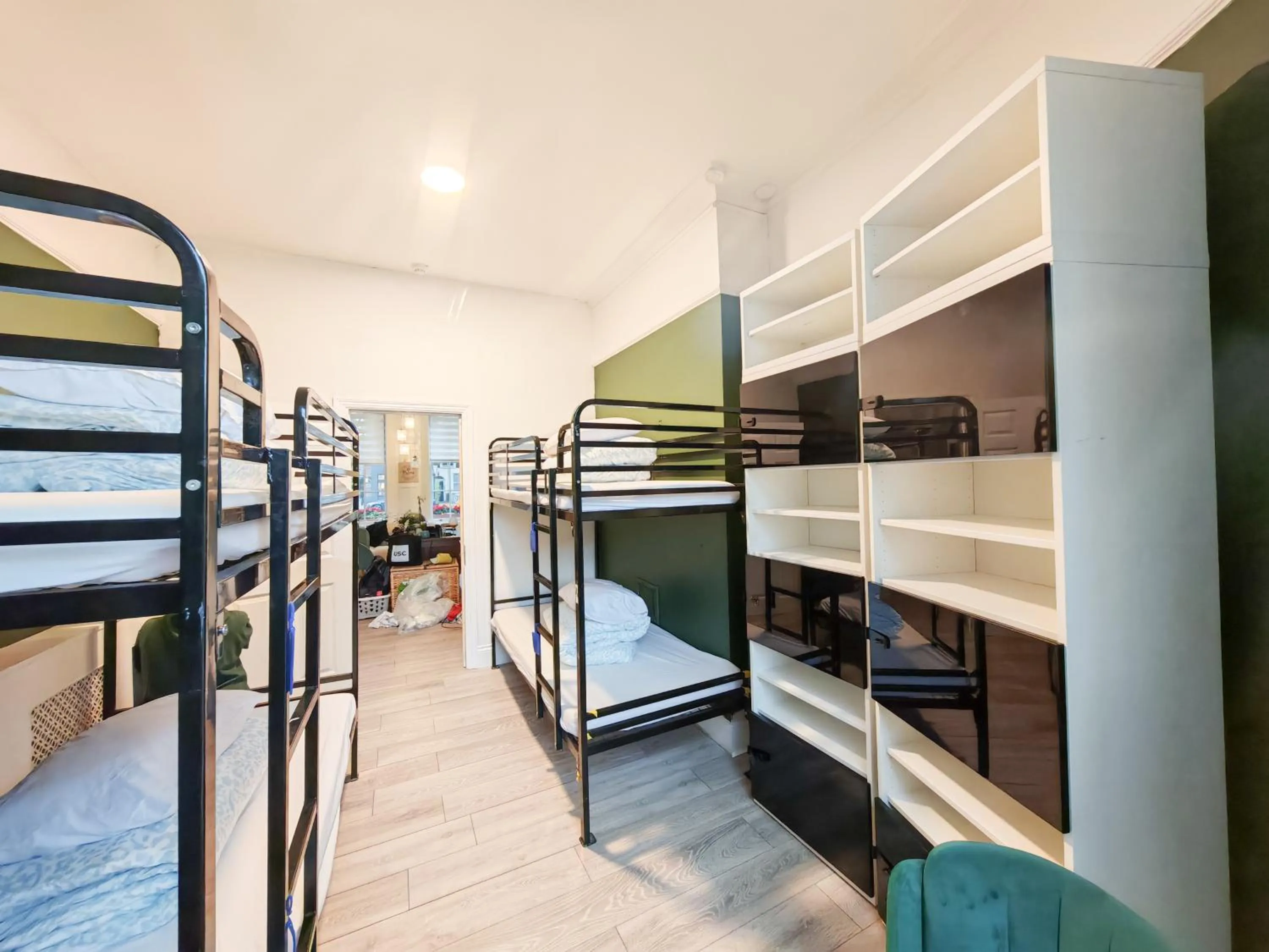 Photo of the whole room, Bed in Prime Backpackers Angel