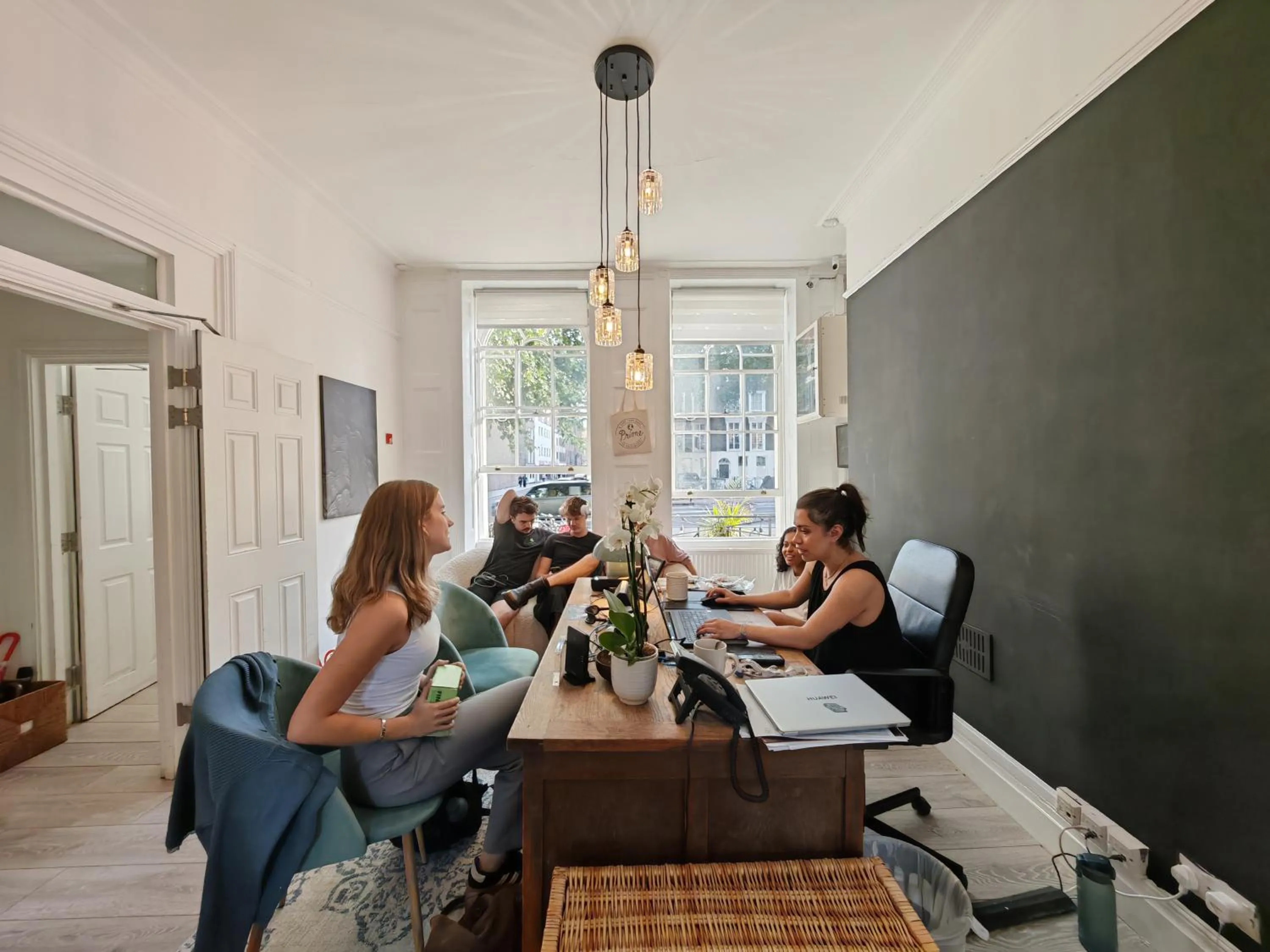 Lobby or reception in Prime Backpackers Angel