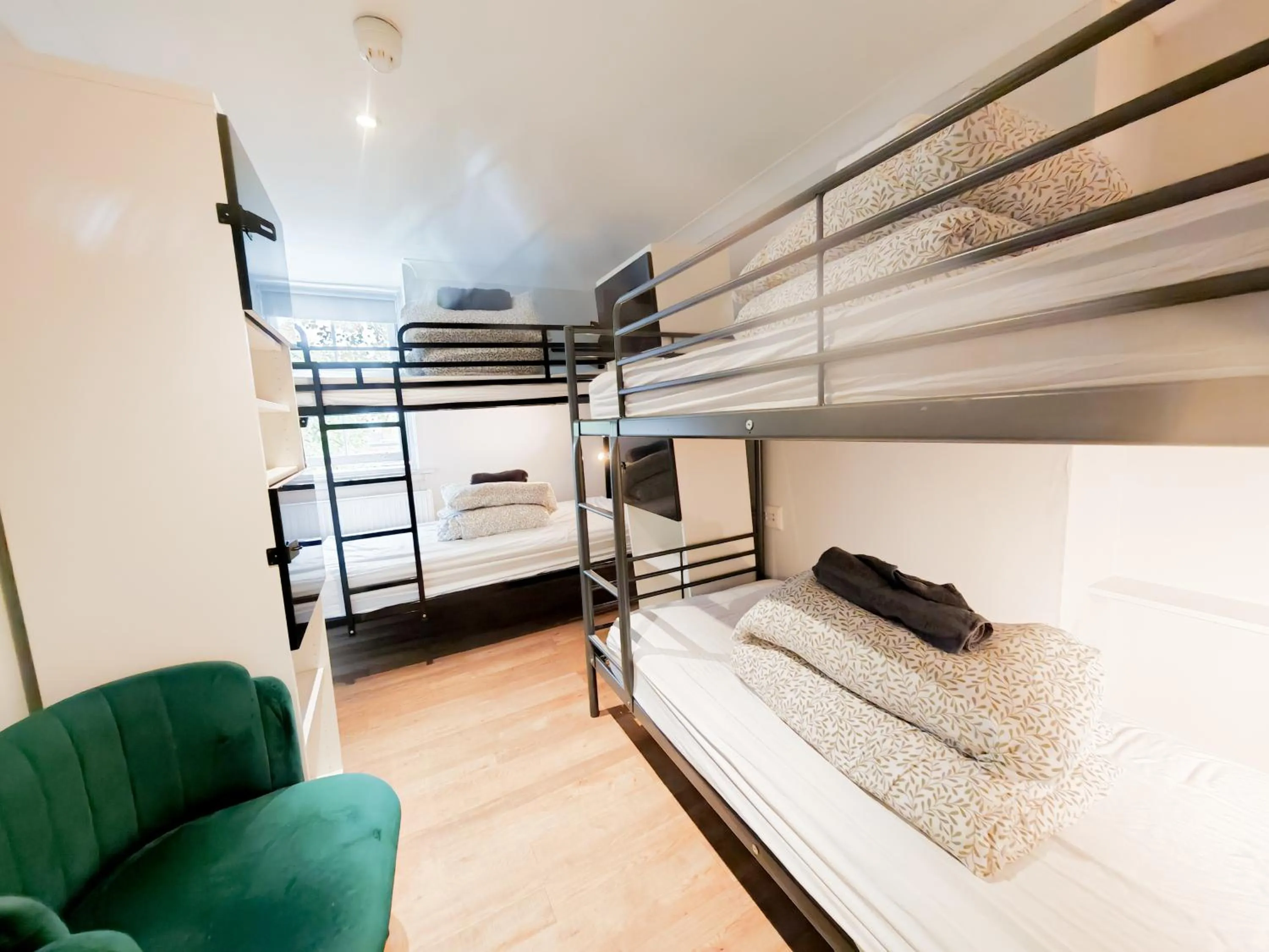 Bed in Prime Backpackers Angel