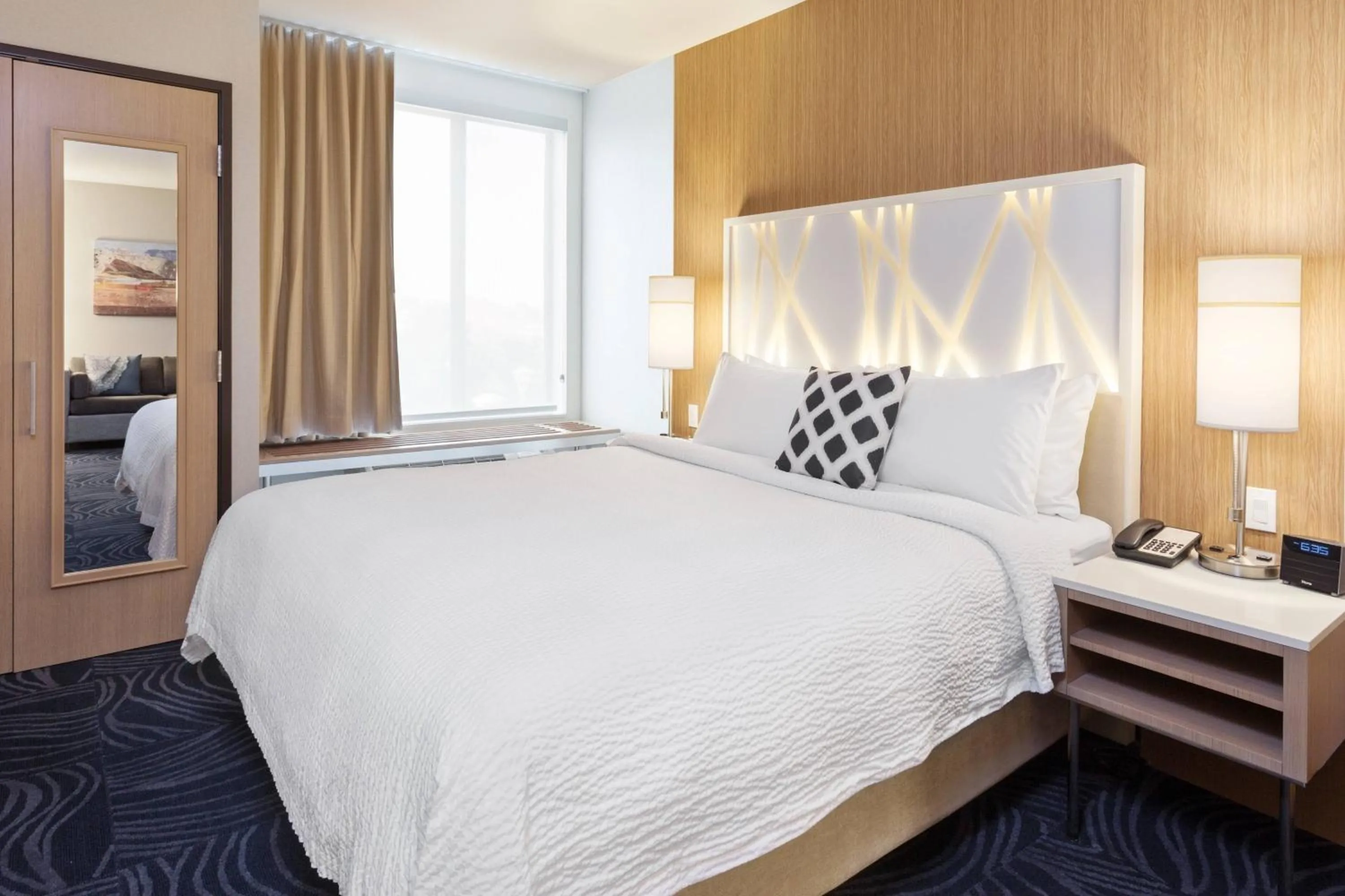 Swimming pool, Bed in SpringHill Suites by Marriott Paso Robles Atascadero