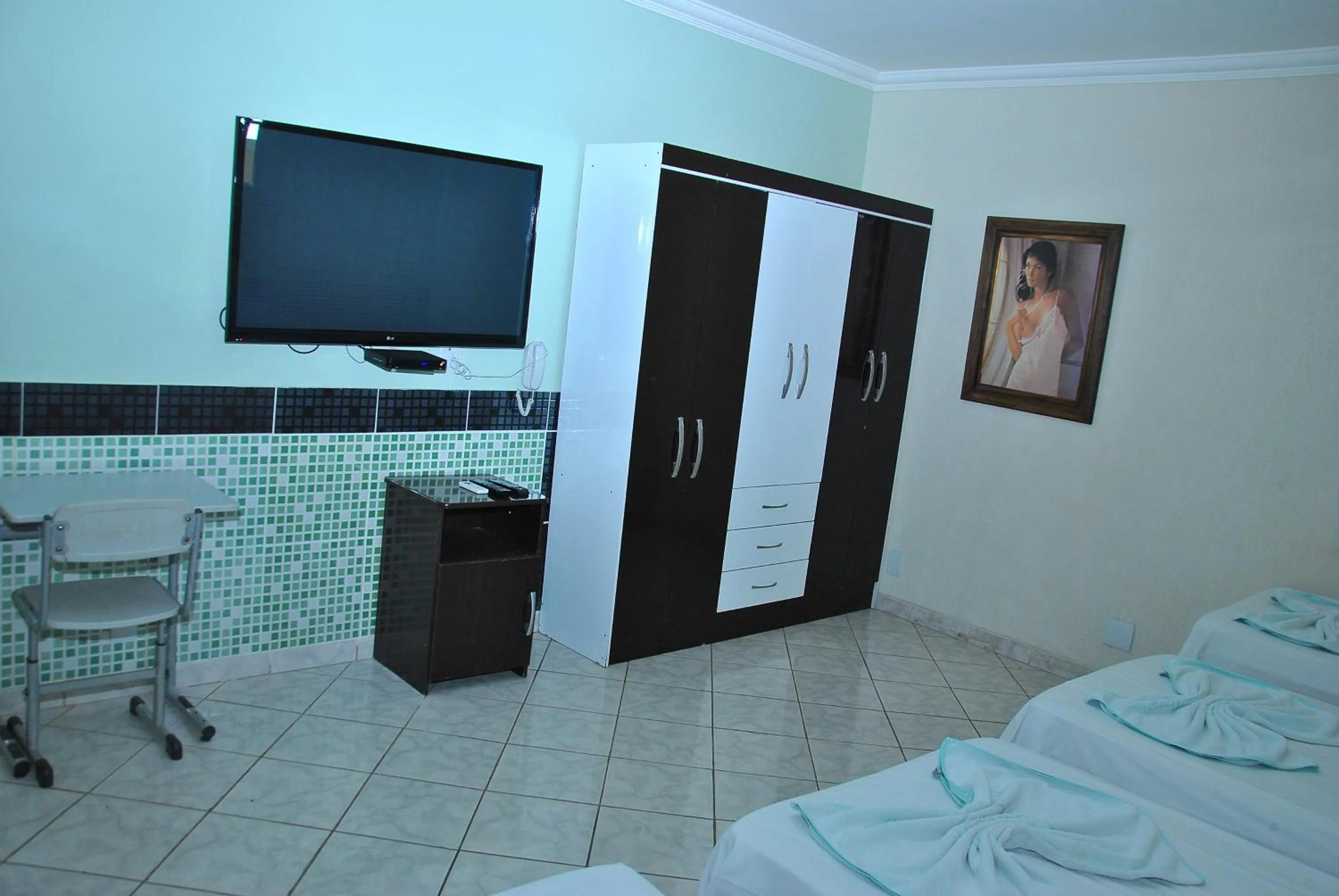 Bed in Hotel Industrial Contagem