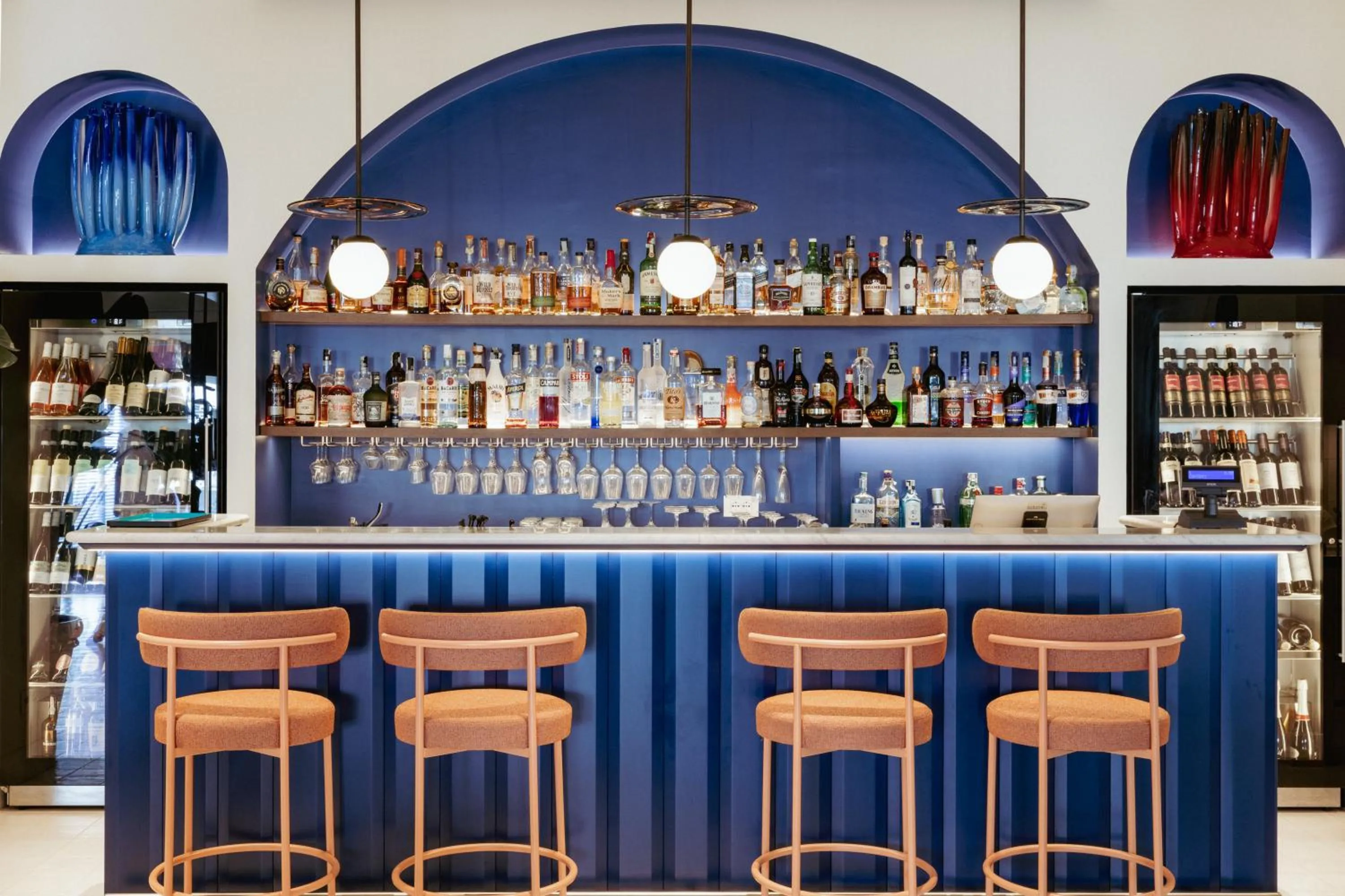 Lounge or bar in Hotel Plaza