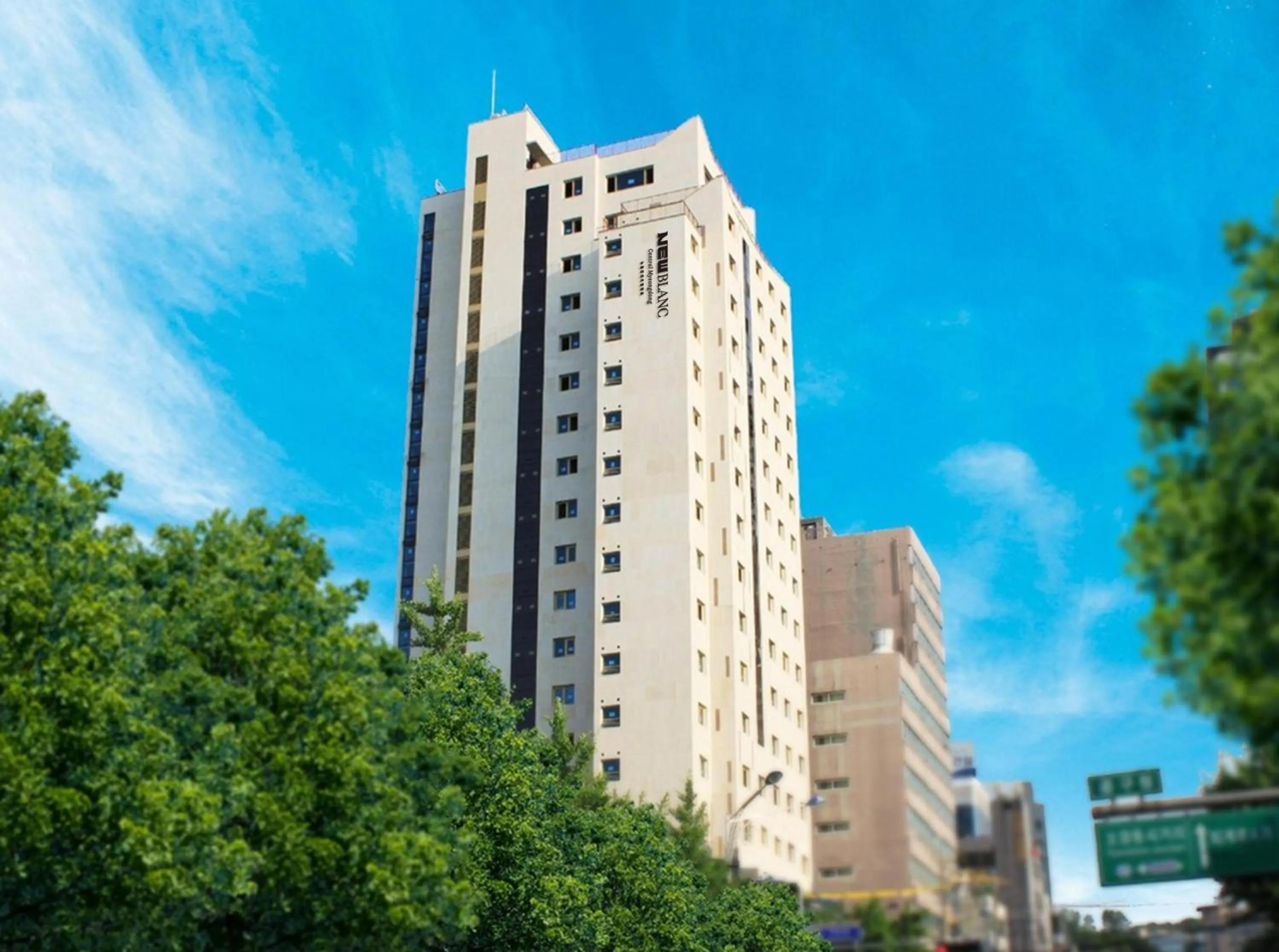 Property building in New Blanc Central Myeongdong