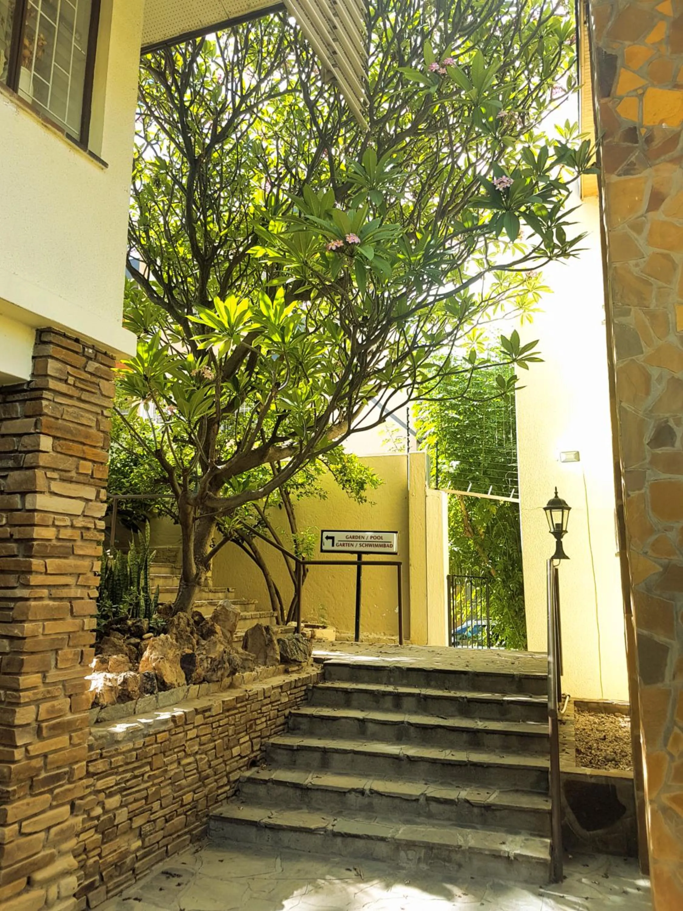 Garden view in Hotel Pension Steiner