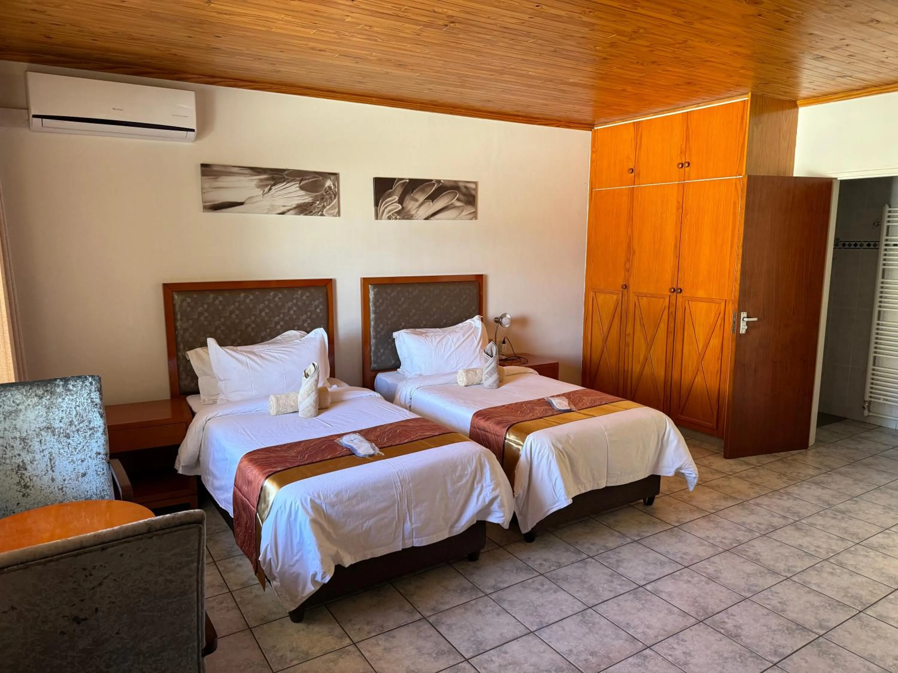 Bed in Hotel Pension Steiner