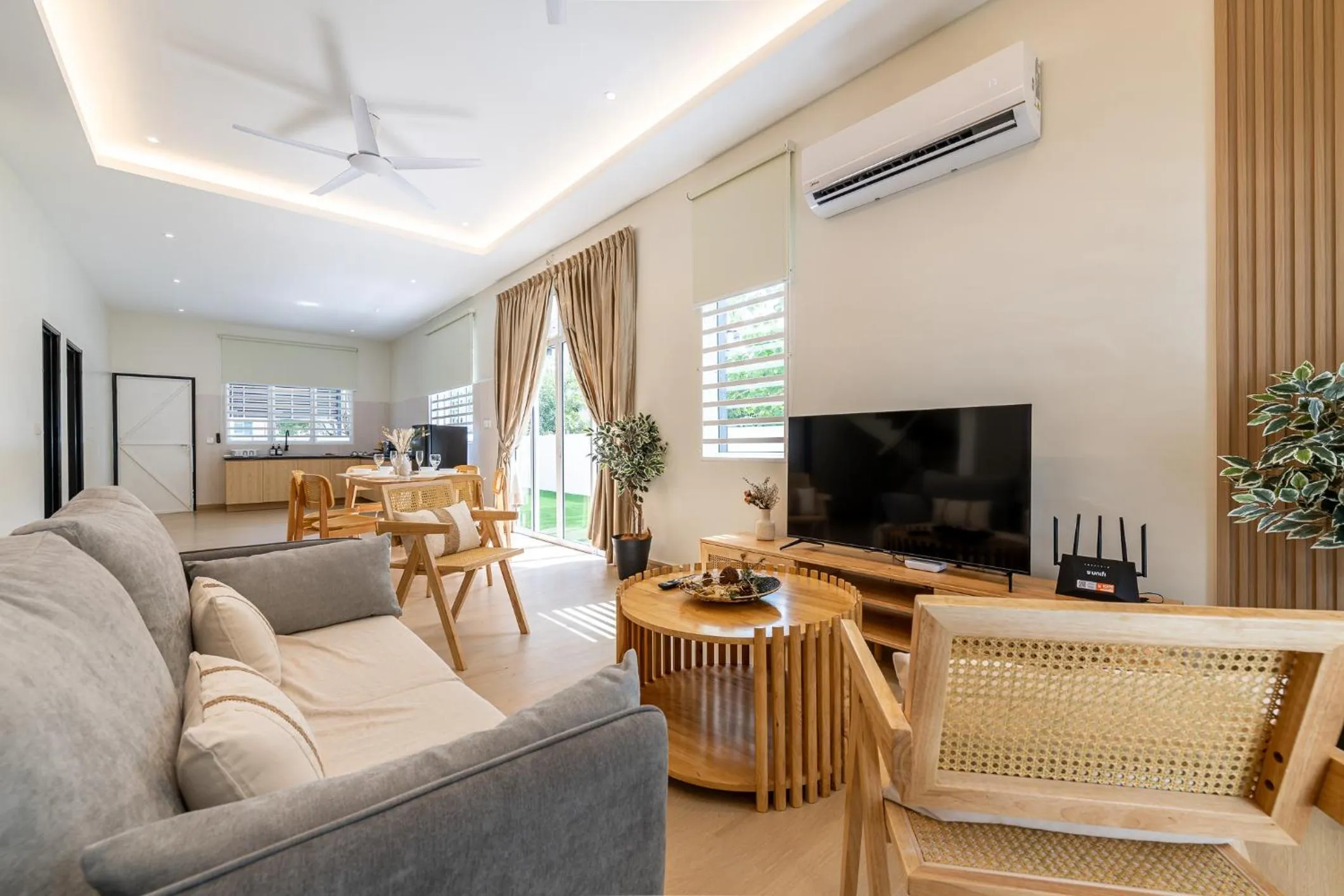 La Ferringhi Villa by BRB