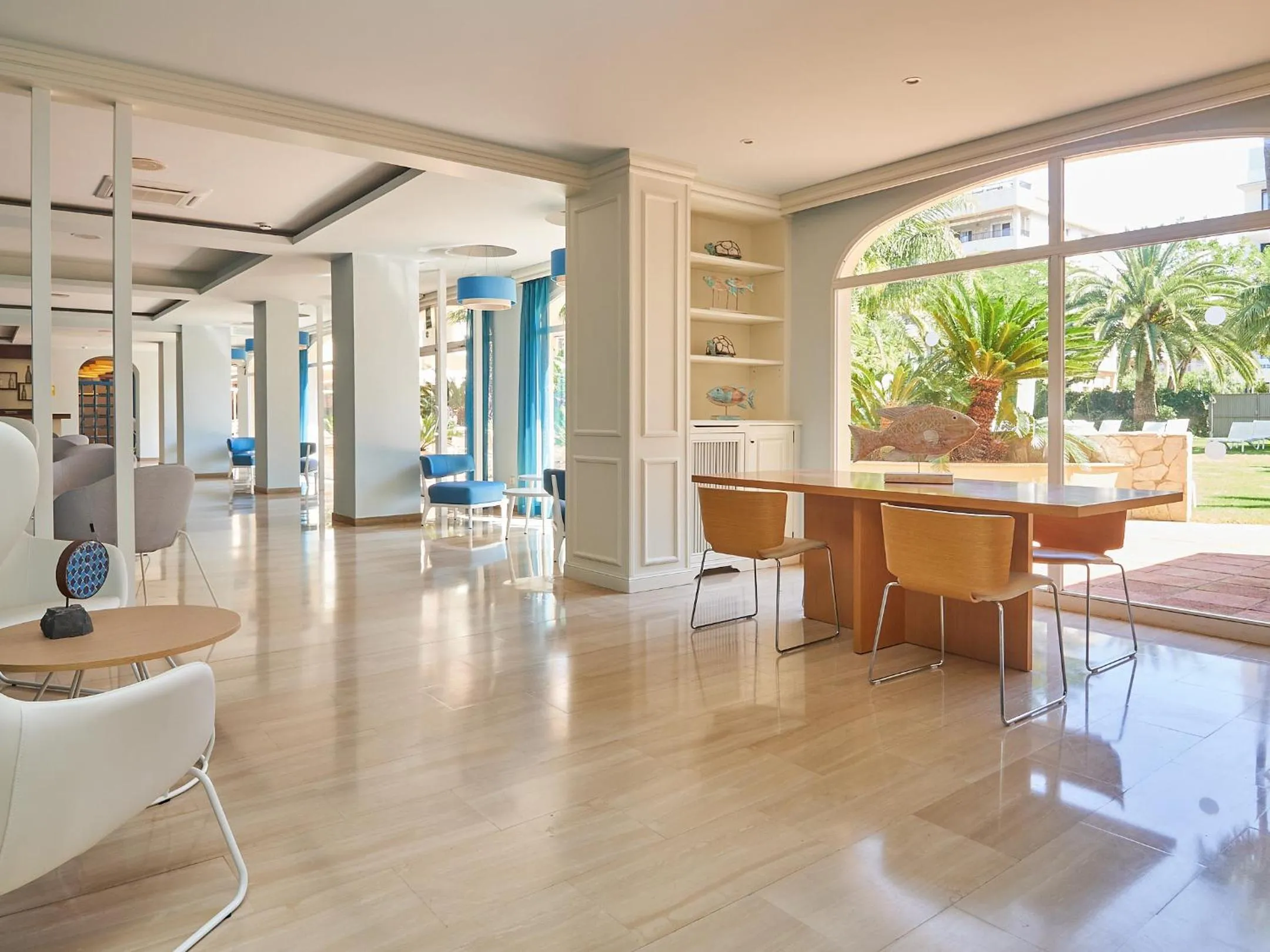 Lounge or bar in Mònica Hotel