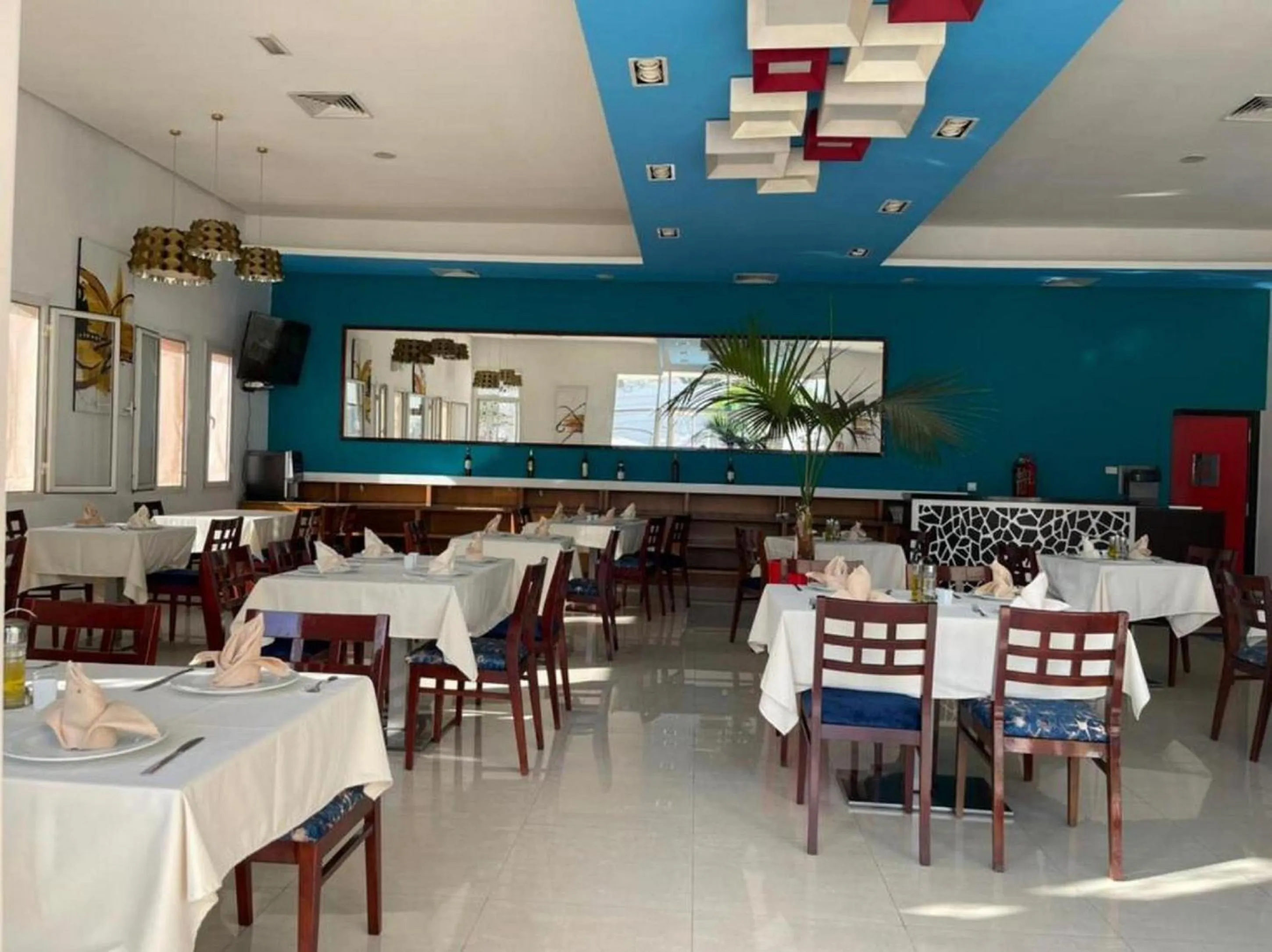 Restaurant/places to eat in Relax Hotel Kenitra