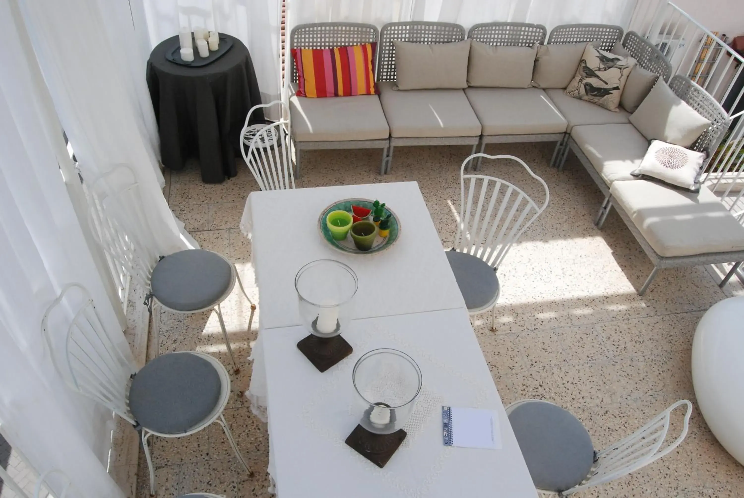 Deluxe Double Room with Extra Bed in Kemmare Deluxe Double Room with Extra Bed in Kemmare