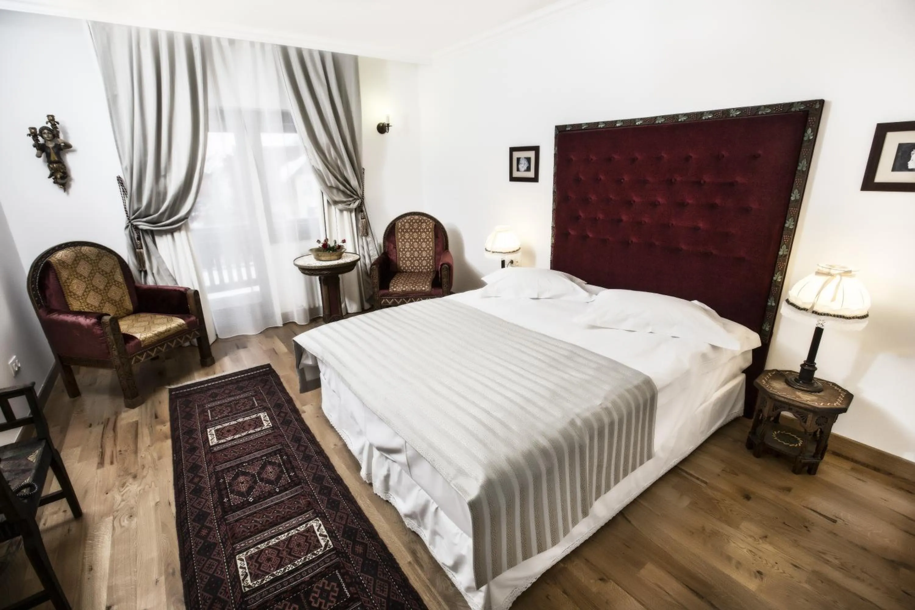 Photo of the whole room, Bed in Casa Din Bran - Inn Center