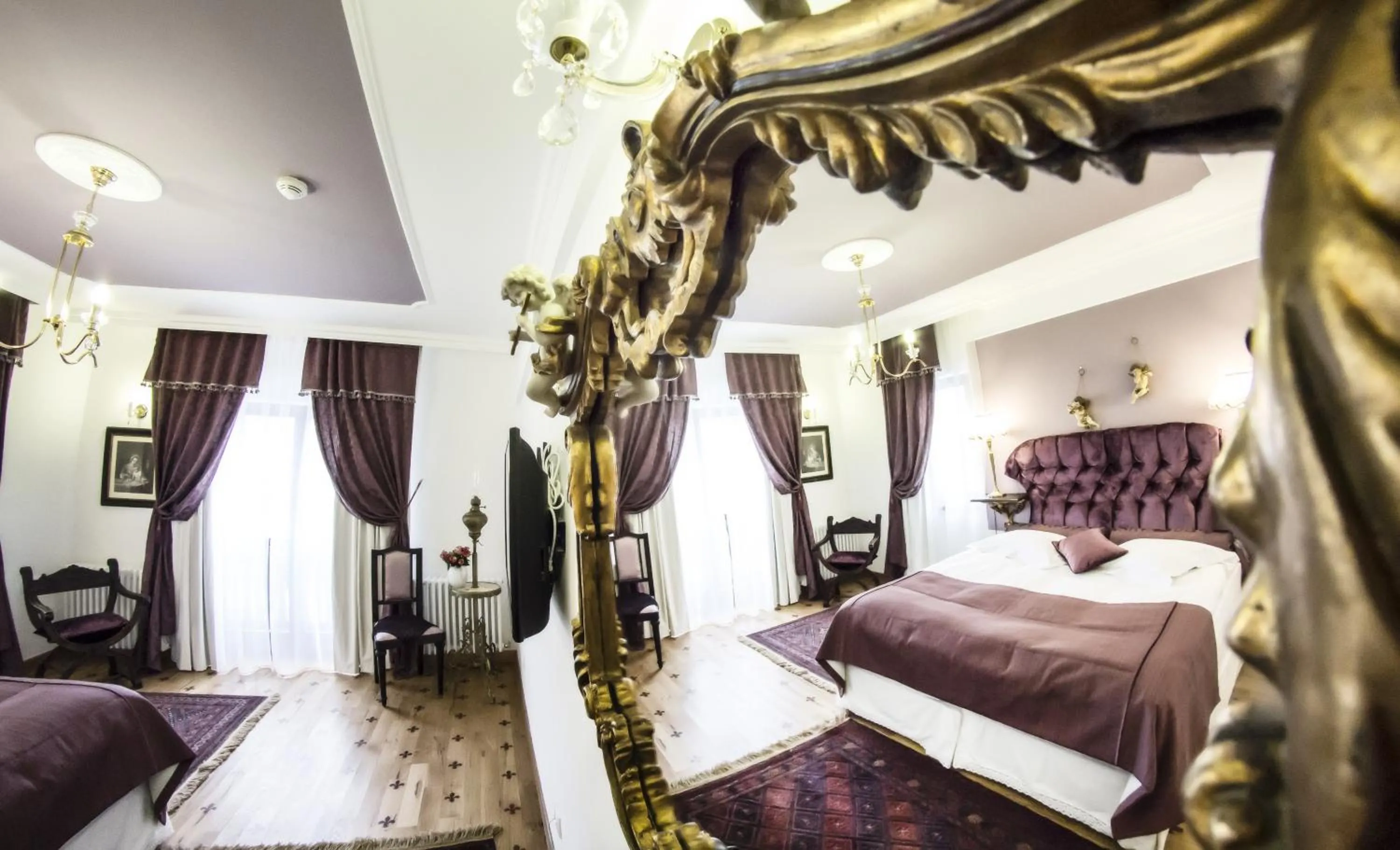 Photo of the whole room, Bed in Casa Din Bran - Inn Center