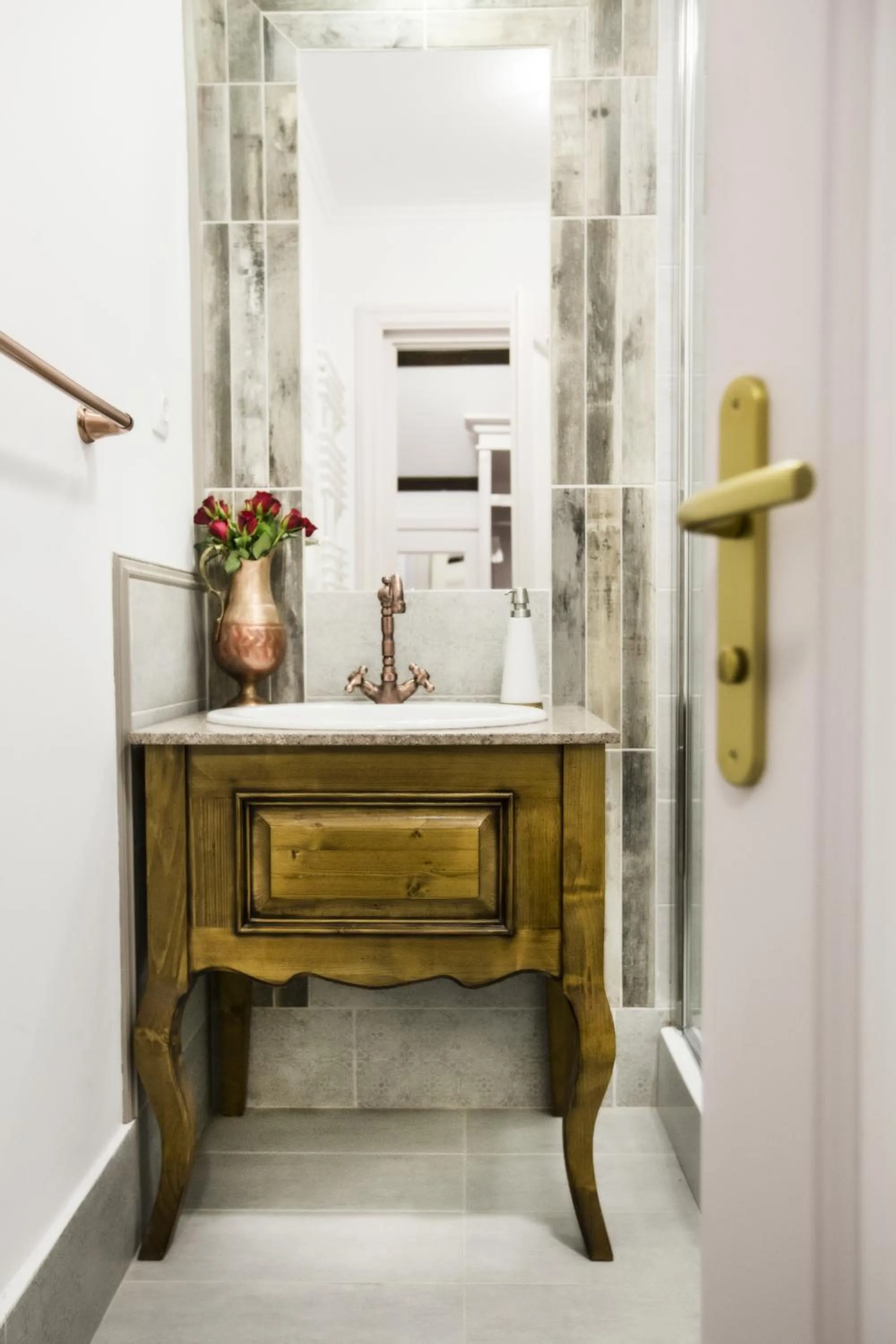 Decorative detail in Casa Din Bran - Inn Center