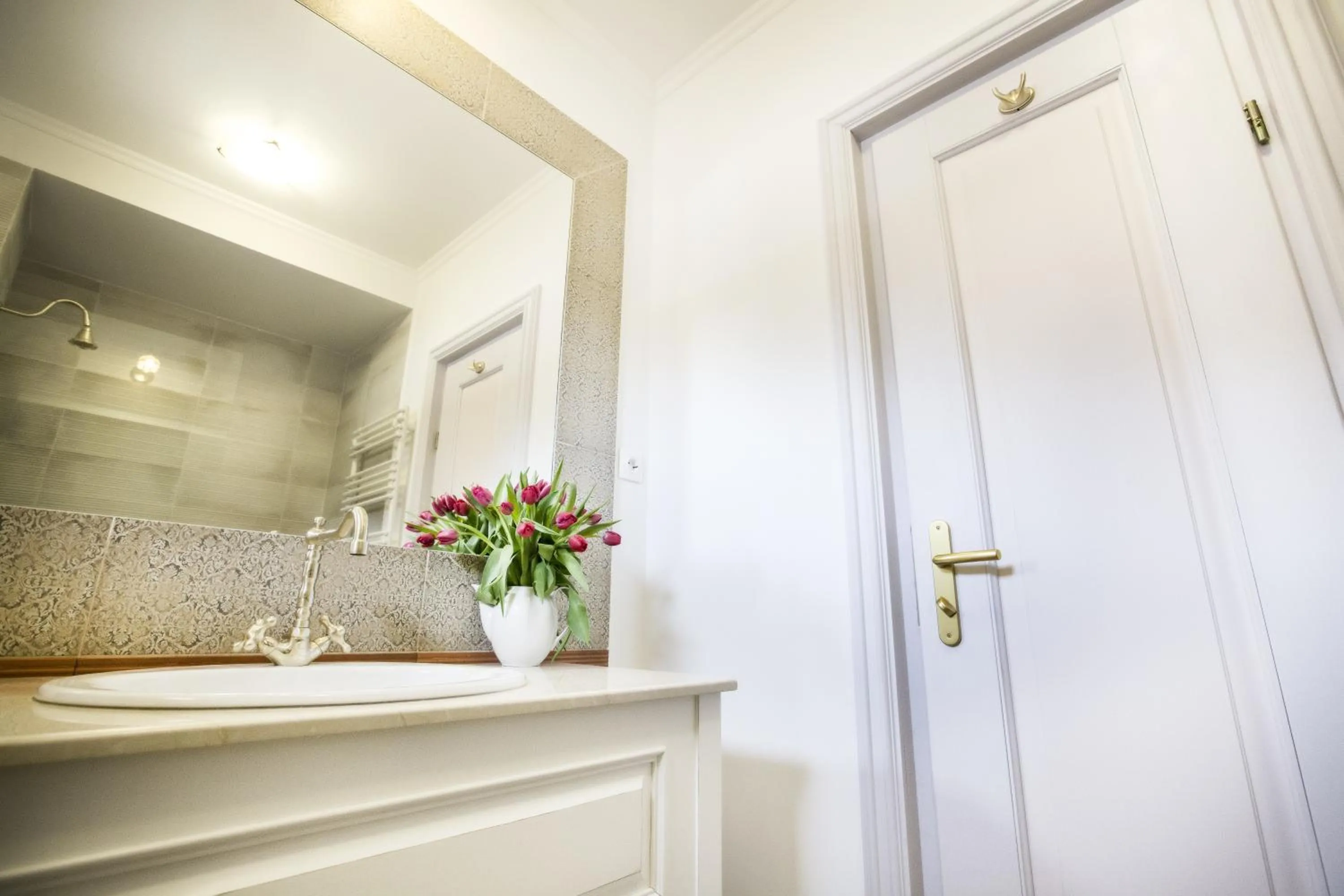 Decorative detail in Casa Din Bran - Inn Center