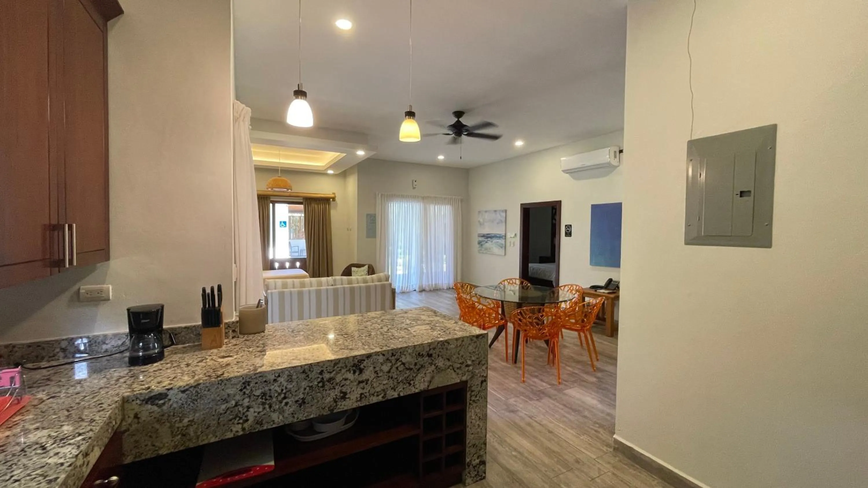 Paraiso Rainforest and Beach Hotel