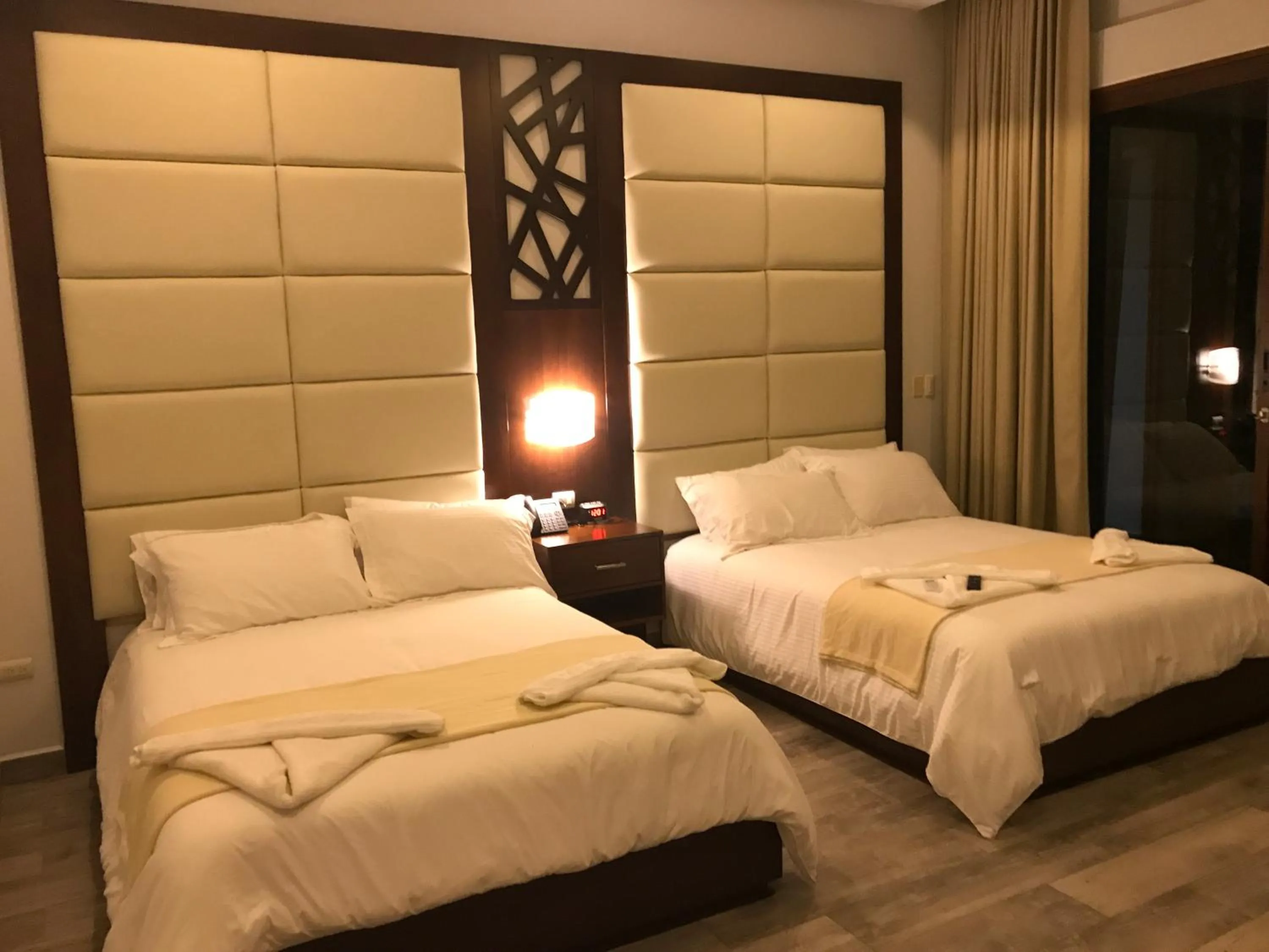 Bed in Paraiso Rainforest and Beach Hotel