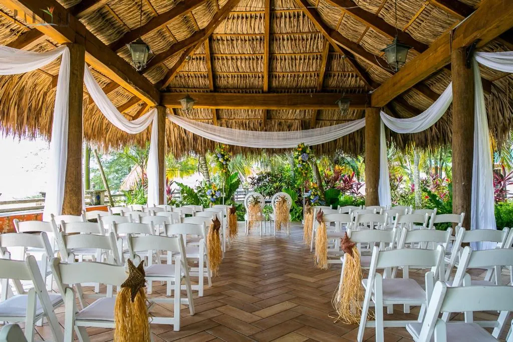 Paraiso Rainforest and Beach Hotel