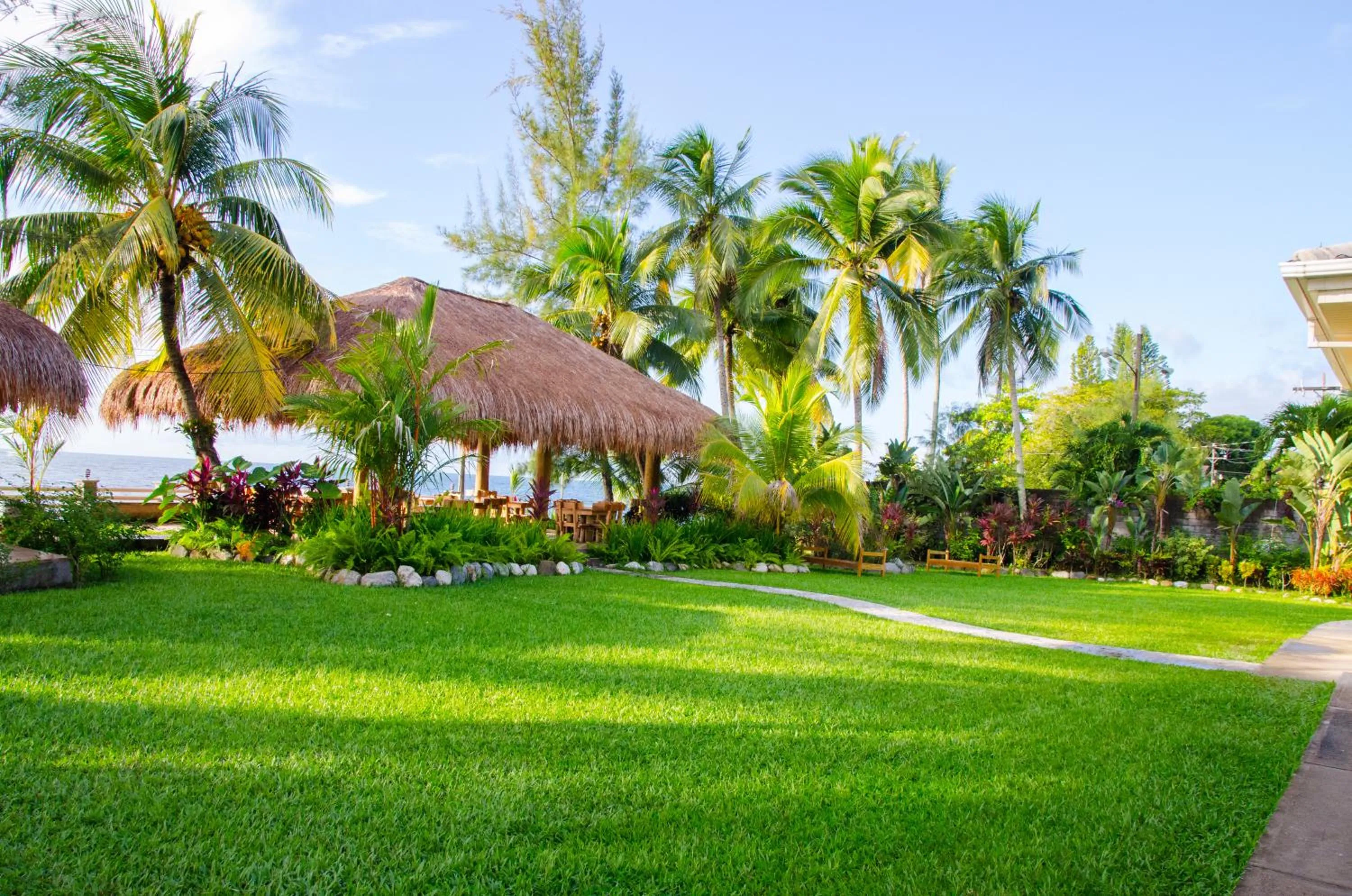 Garden in Paraiso Rainforest and Beach Hotel