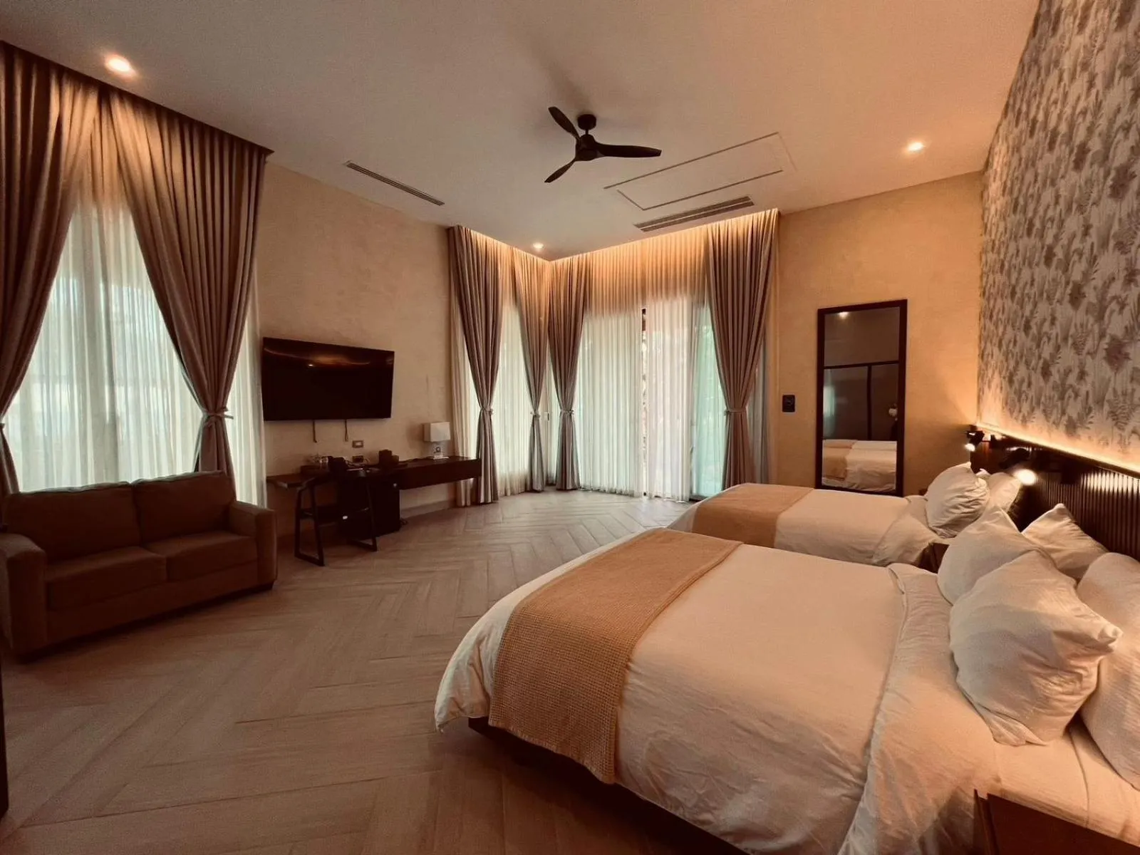 Bed in Paraiso Rainforest and Beach Hotel